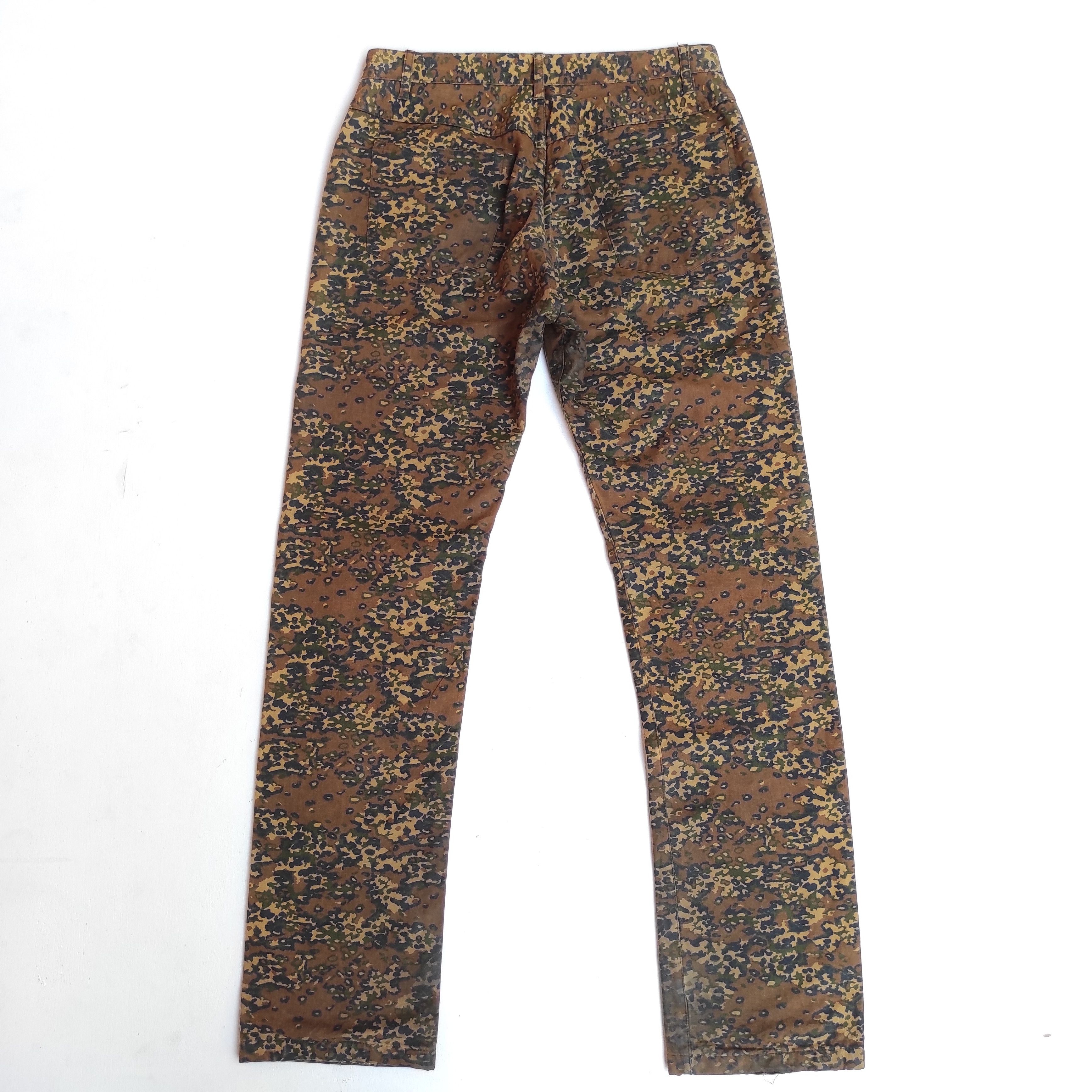 A.P.C. A.P.C Leopard Pants Wax Cotton Nice Design Size US 28 / EU 44 - 14 Thumbnail