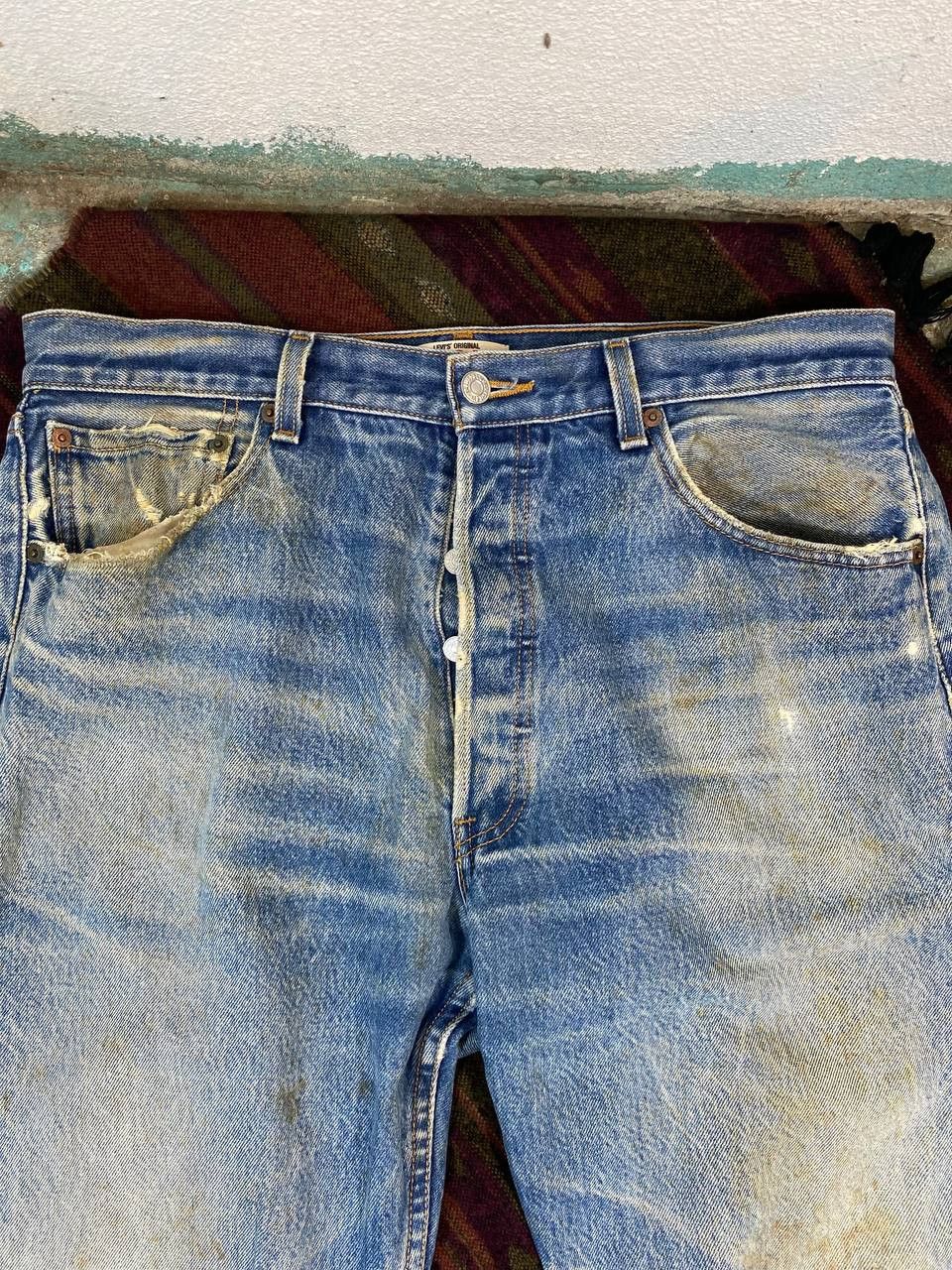 Levi's vintage levis 501 button fly distressed denim Size US 35 - 6 Thumbnail