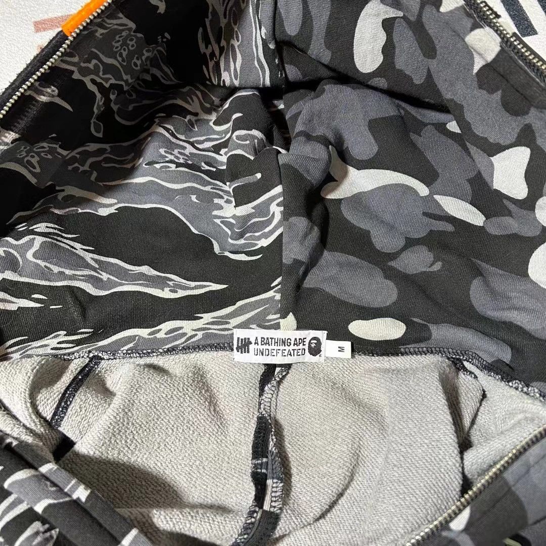 Bape × Undefeated BAPE x UNDFTD TIGER SHARK FULL ZIP HOODIE Size US M / EU 48-50 / 2 - 5 Thumbnail
