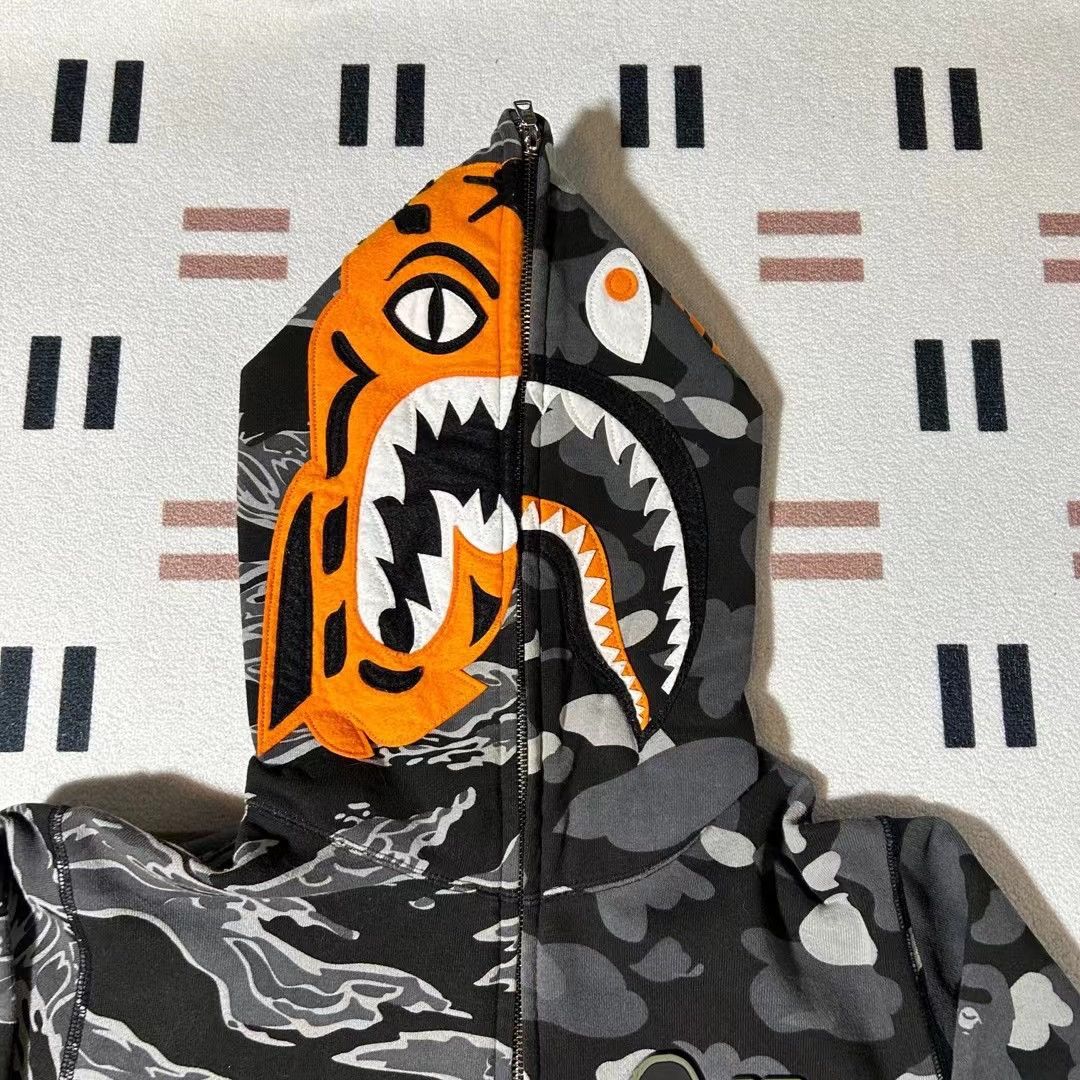 Bape × Undefeated BAPE x UNDFTD TIGER SHARK FULL ZIP HOODIE Size US M / EU 48-50 / 2 - 2 Thumbnail