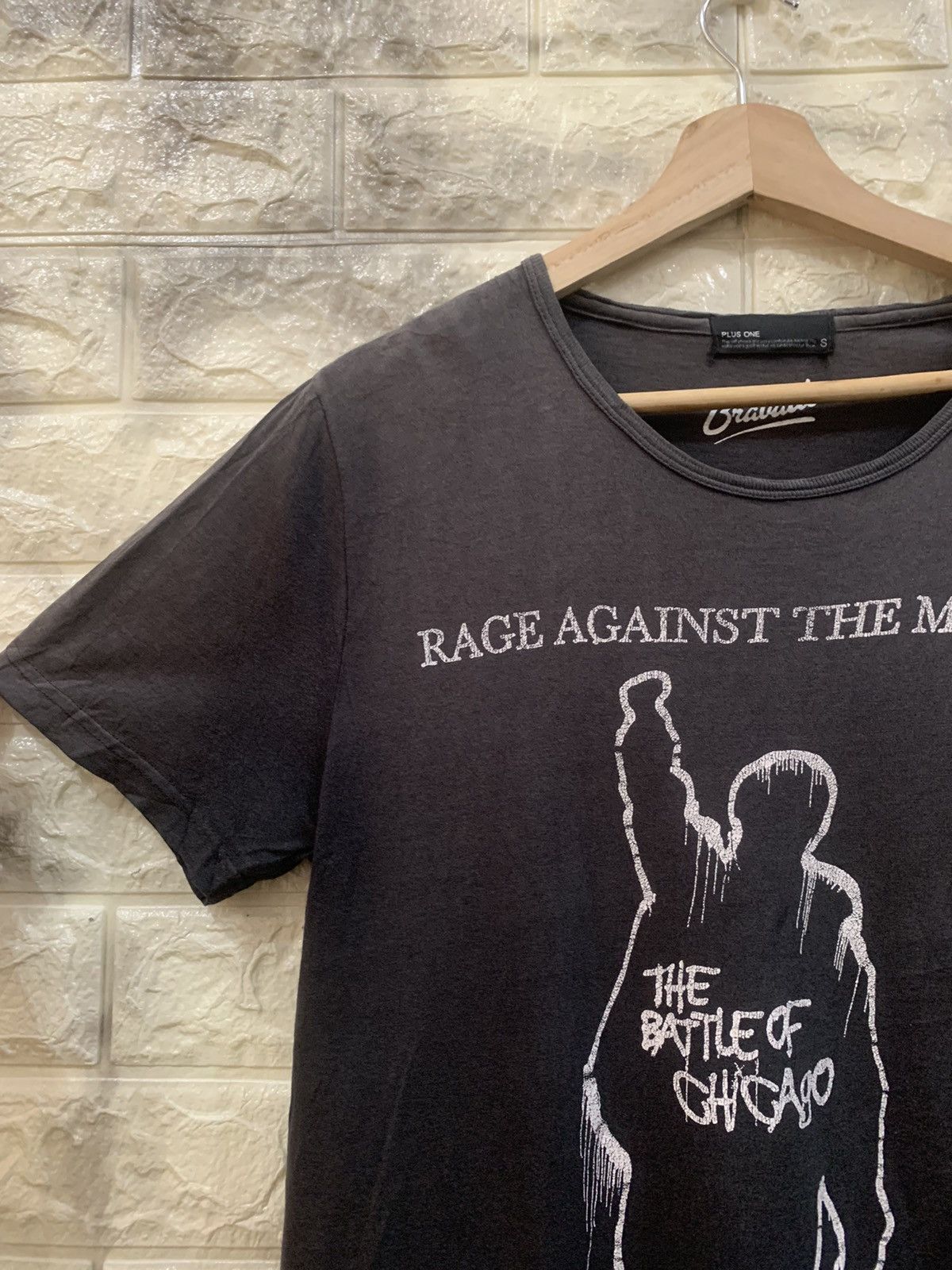 Band Tees Vintage 2010 Rage Against The Machine faded black tees Size US S / EU 44-46 / 1 - 7 Thumbnail