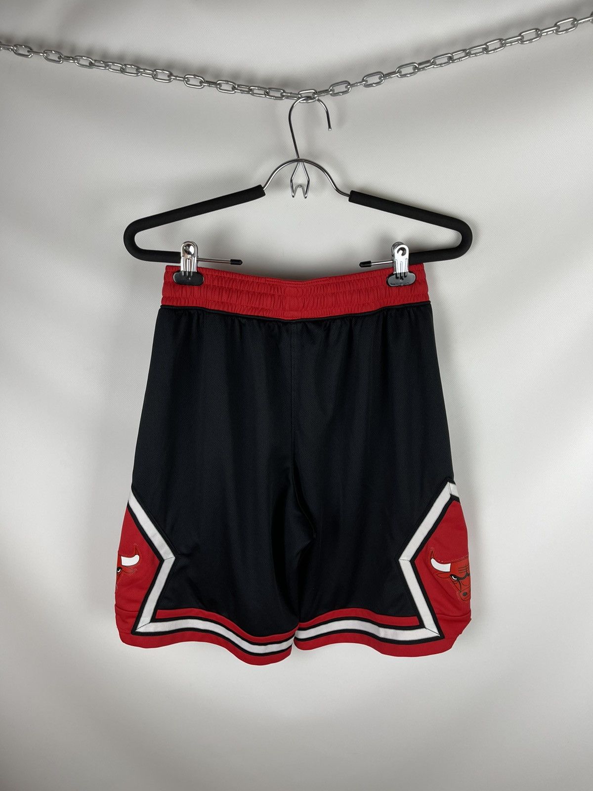 Adidas Adidas Chicago Bulls vintage nba basketball jersey shorts Size US 30 / EU 46 - 9 Thumbnail