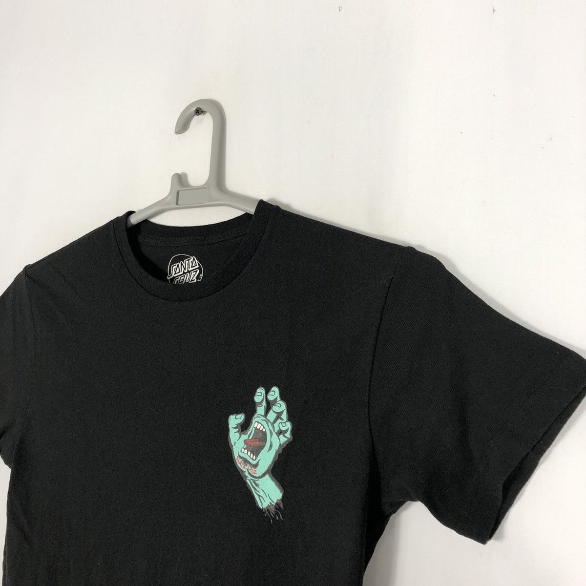 Santa Cruz Skateboards Rare Santa Cruz OG Sick Screaming Hand Big Logo Tee Size US XS / EU 42 / 0 - 6 Thumbnail