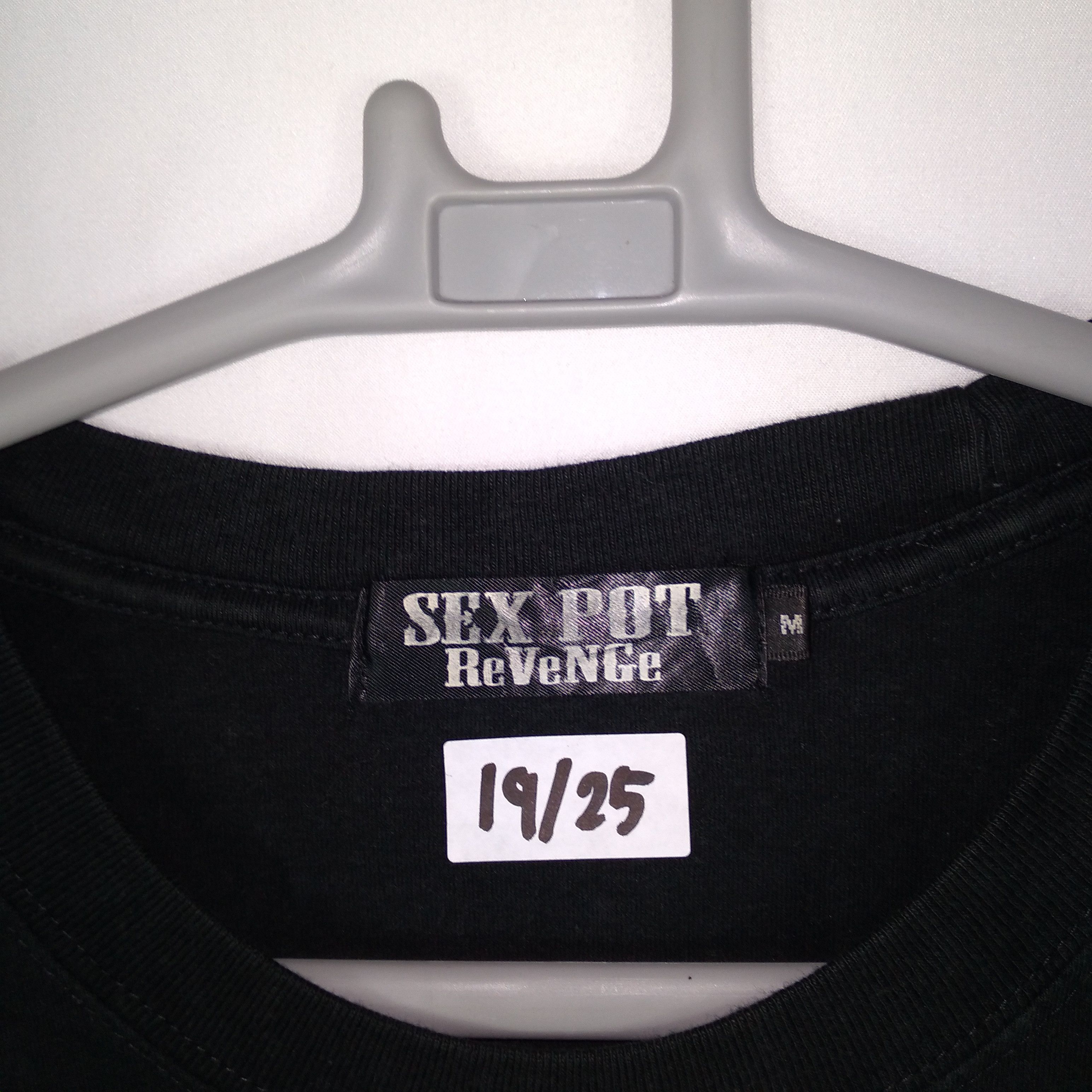 Japanese Brand × Vintage Sex Pot Revenge Fuck The System Big Print Skull Tee Size US S / EU 44-46 / 1 - 8 Thumbnail