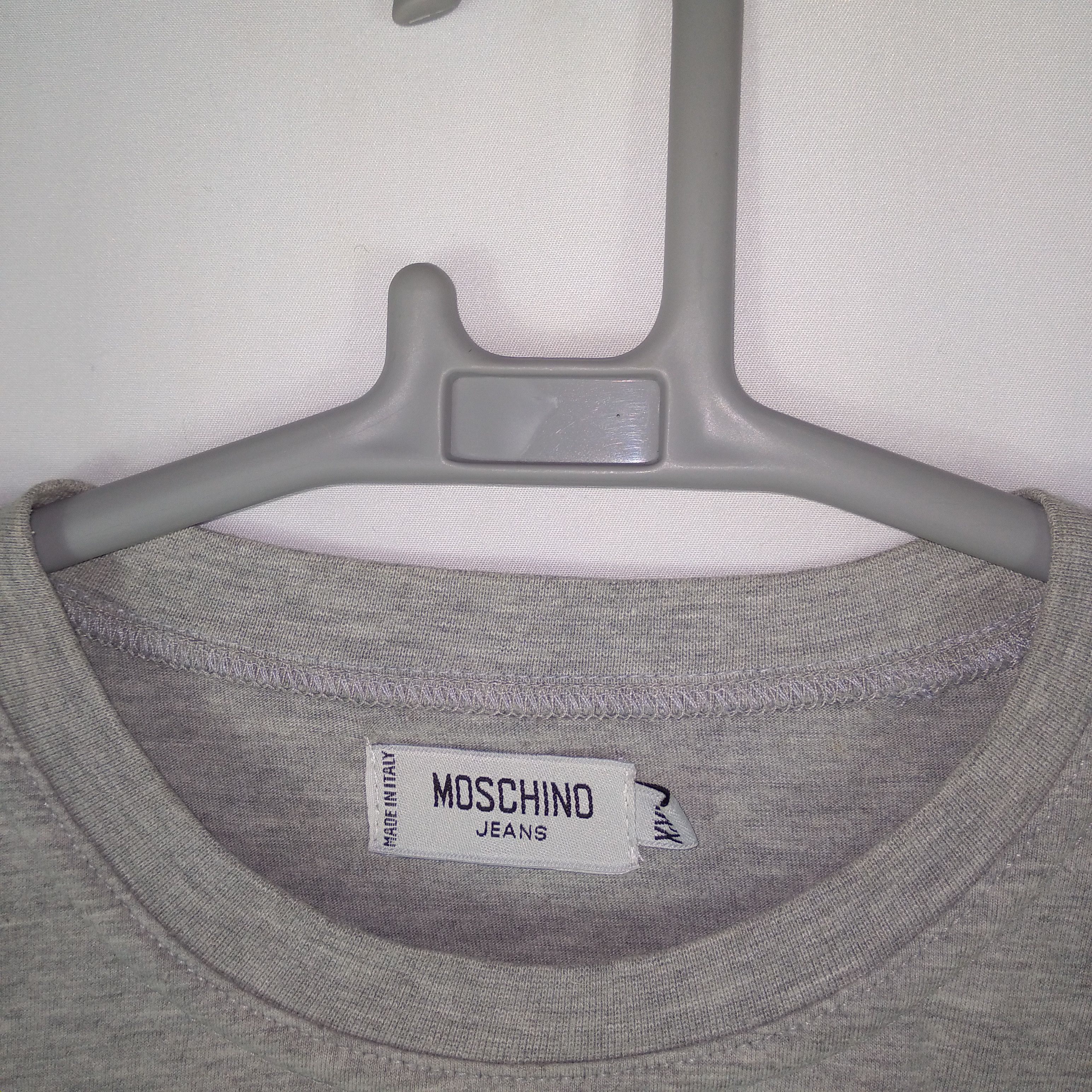 Moschino × Vintage Vintage Italian Moschino Center Spellout Tee Size US L / EU 52-54 / 3 - 7 Thumbnail