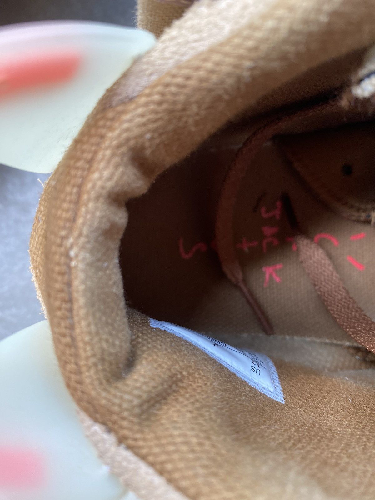 Jordan Brand × Travis Scott Jordan 6 Travis Scott British Khaki size 12 VNDS Size US 12 / EU 45 - 7 Thumbnail