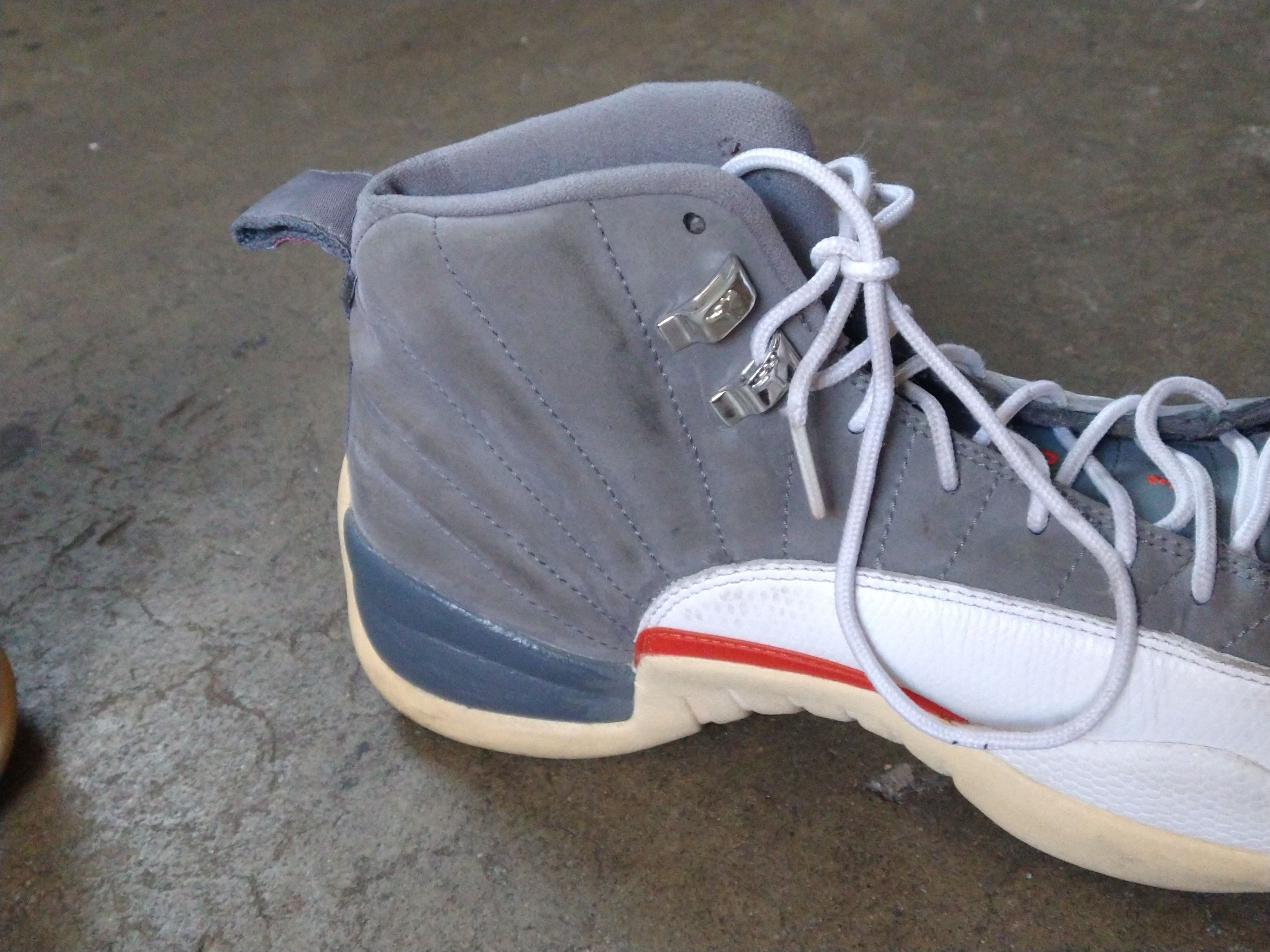 Jordan Brand Nike Air Jordan 12 Cool Gray Size 9.5 2012 130690-012 Size US 9.5 / EU 42-43 - 13 Thumbnail