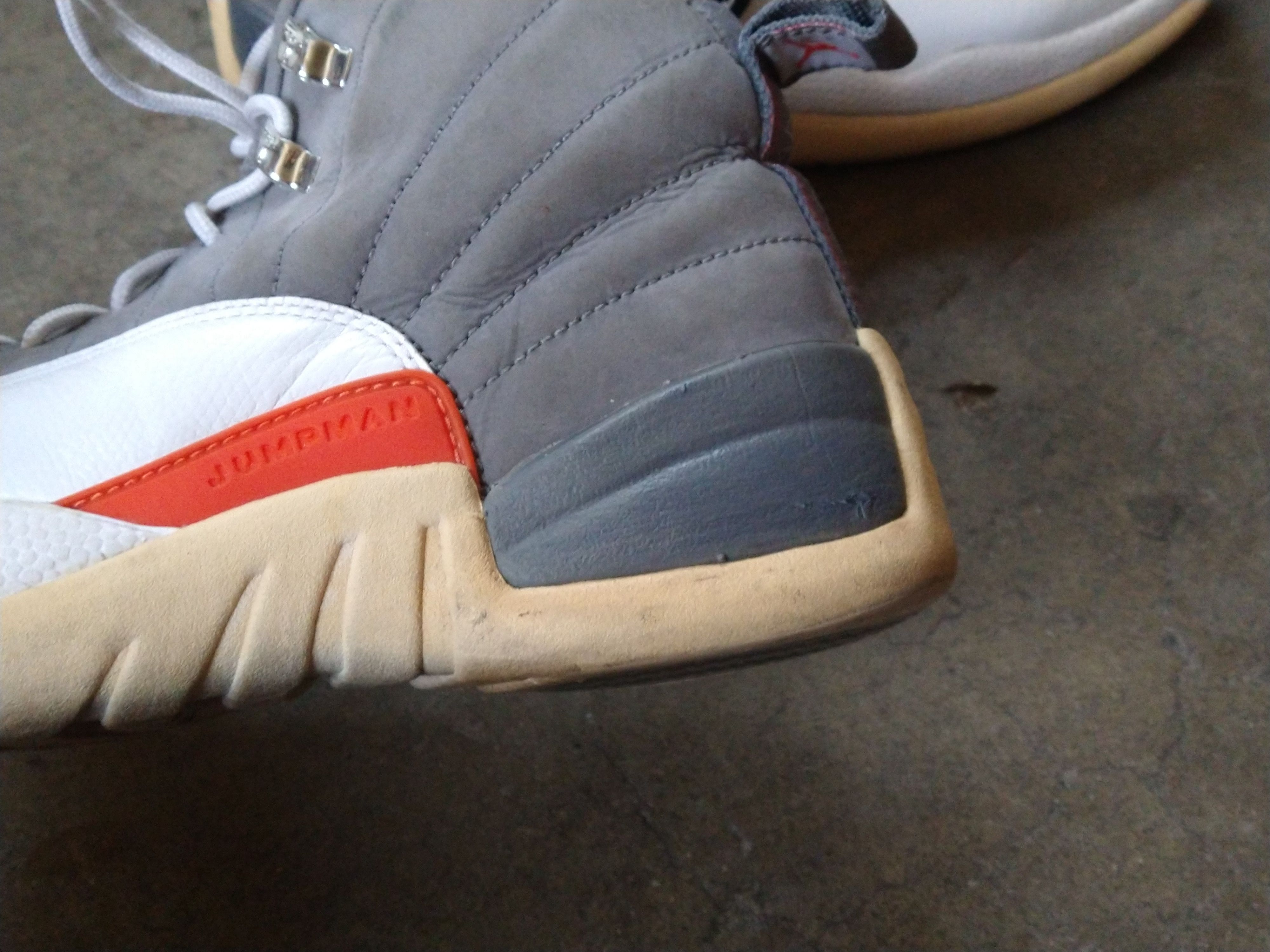 Jordan Brand Nike Air Jordan 12 Cool Gray Size 9.5 2012 130690-012 Size US 9.5 / EU 42-43 - 11 Thumbnail