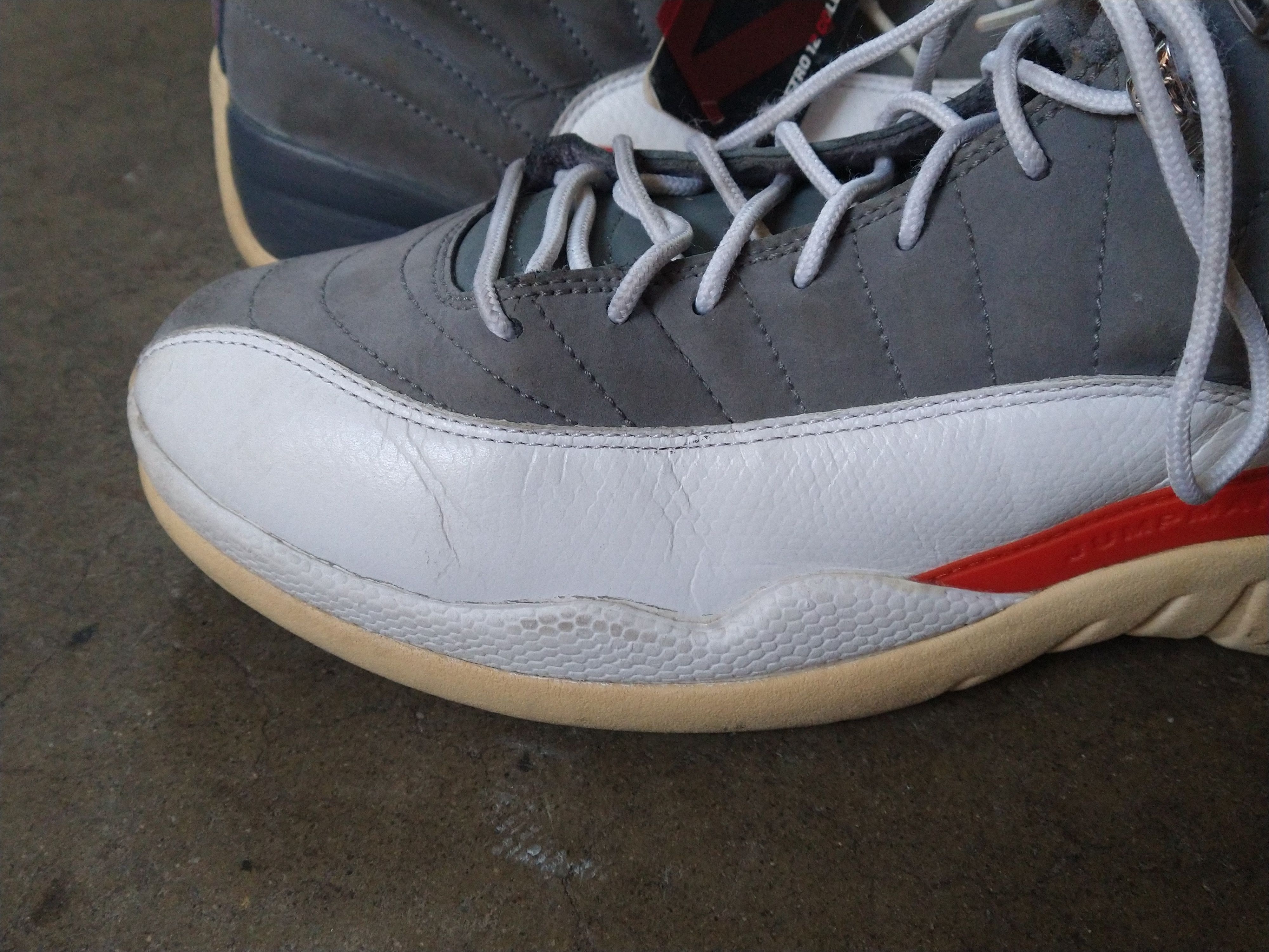 Jordan Brand Nike Air Jordan 12 Cool Gray Size 9.5 2012 130690-012 Size US 9.5 / EU 42-43 - 4 Thumbnail