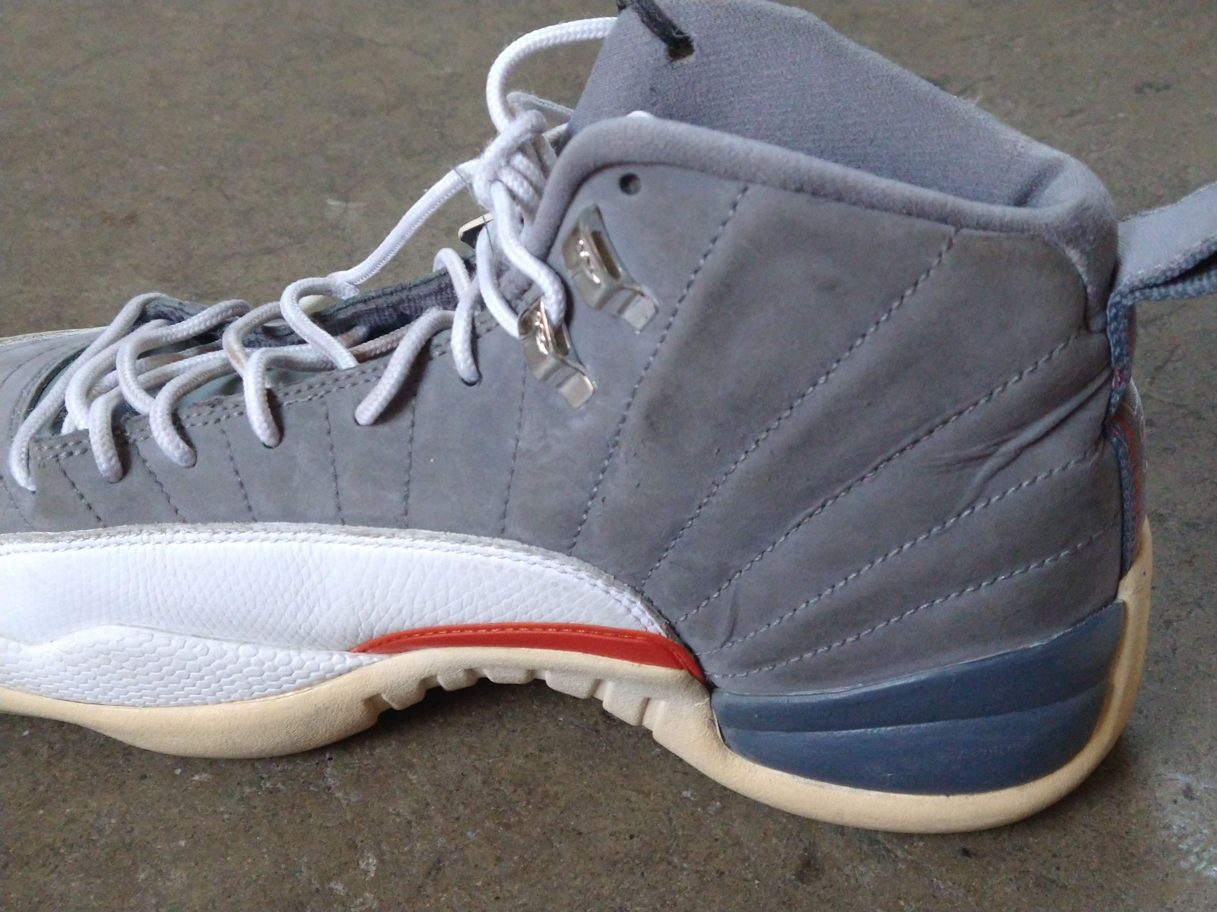 Jordan Brand Nike Air Jordan 12 Cool Gray Size 9.5 2012 130690-012 Size US 9.5 / EU 42-43 - 10 Thumbnail