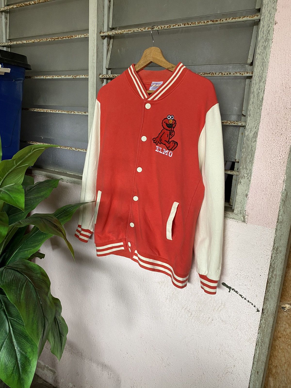 Universal Studios × Vintage Vintage Elmo Embroidery Varsity Jacket Size US S / EU 44-46 / 1 - 1 Thumbnail