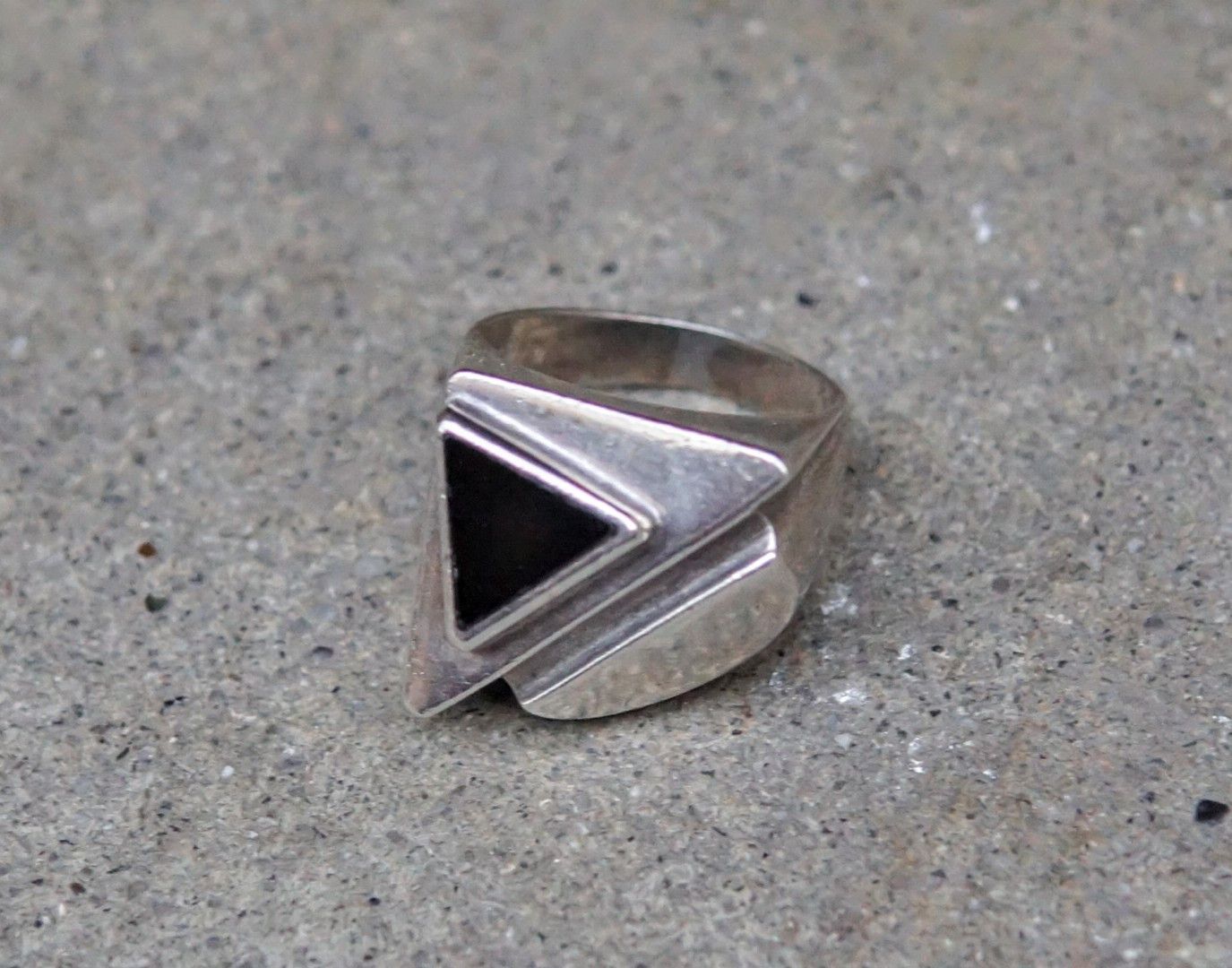 Avant Garde x Jewelry Vintage Sterling Silver Ring Size 9.75 Black Onyx Modern, Men's