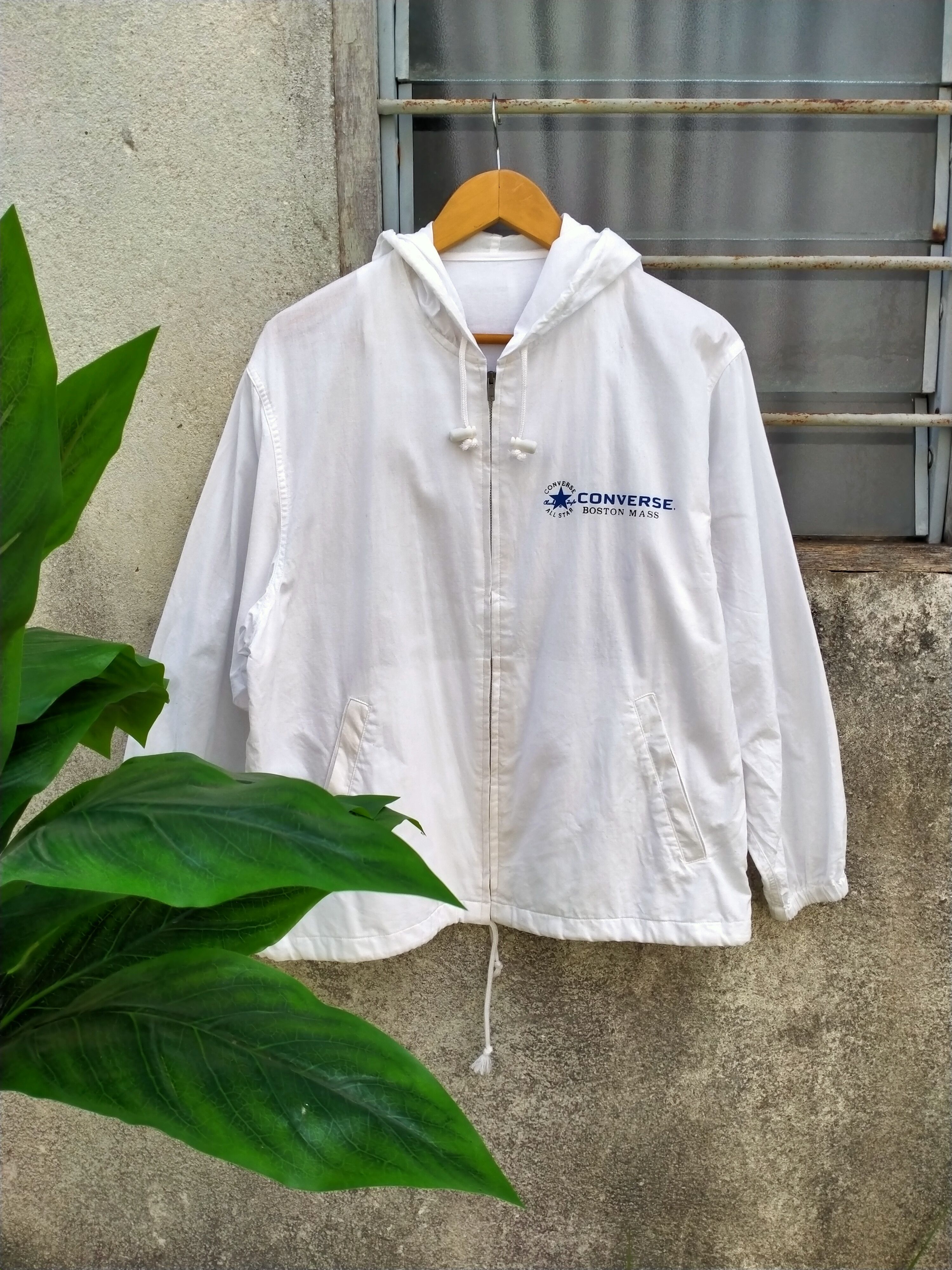 image of Converse Spellout Light Jacket in White, Men's (Size Medium)