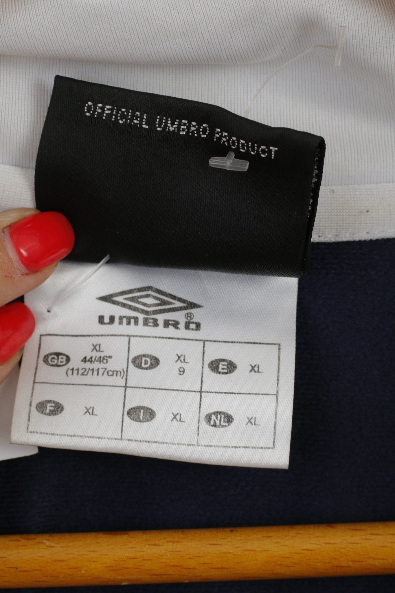Umbro × Vintage Umbro Men XL Sweatshirt Navy White Shiny Full Zipper 5242 Size US XL / EU 56 / 4 - 4 Thumbnail