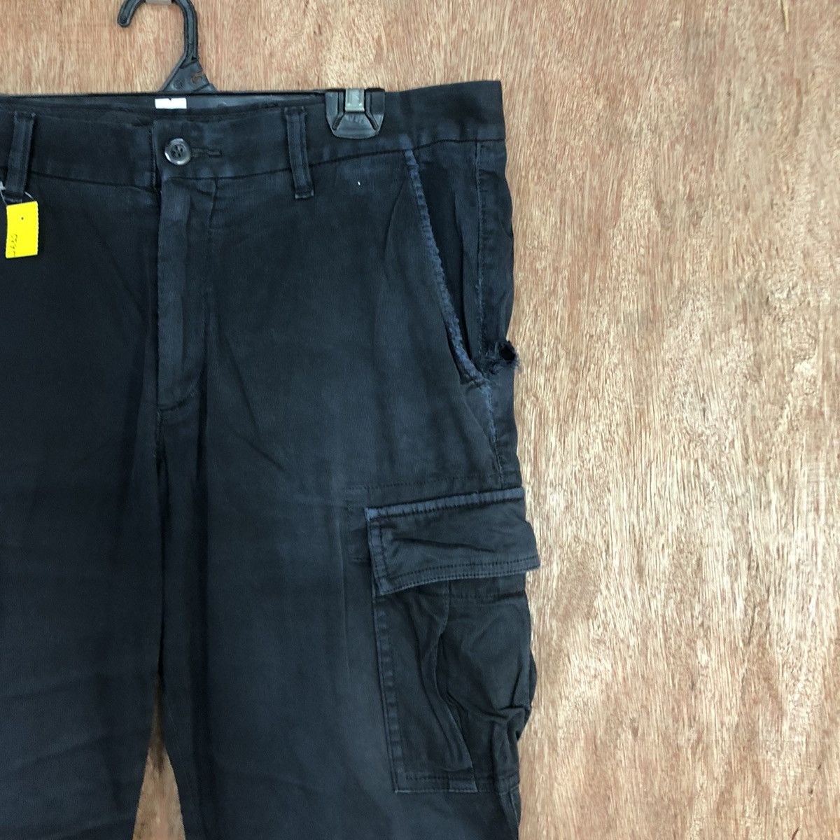 Japanese Brand D Uniqlo Black Multipocket Cargo Pants #2632 Size US 32 / EU 48 - 5 Thumbnail