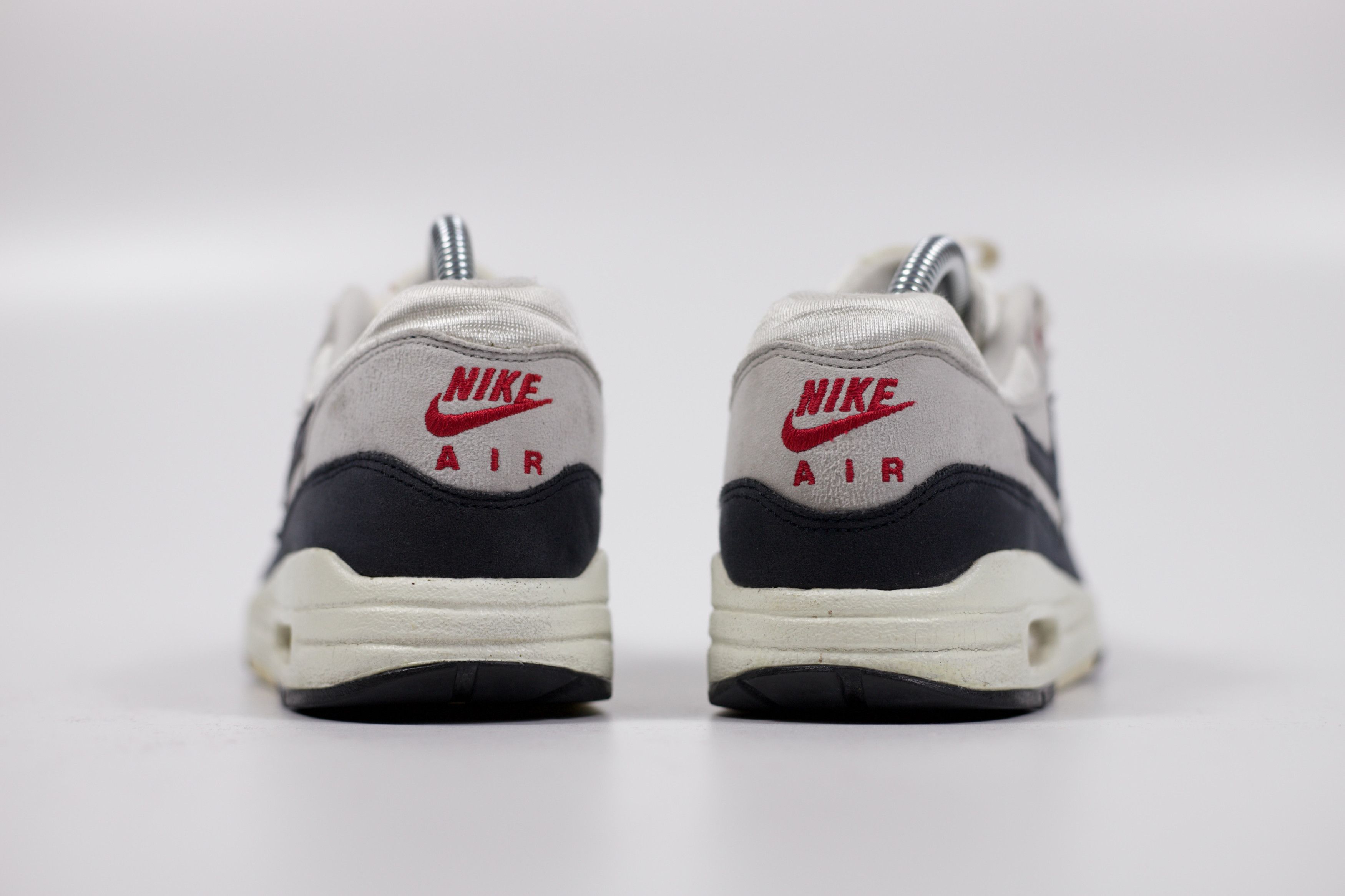 Nike 2013 Nike Air Max 1 Sail Dark Obsidian Size US 6.5 / EU 39-40 - 5 Thumbnail
