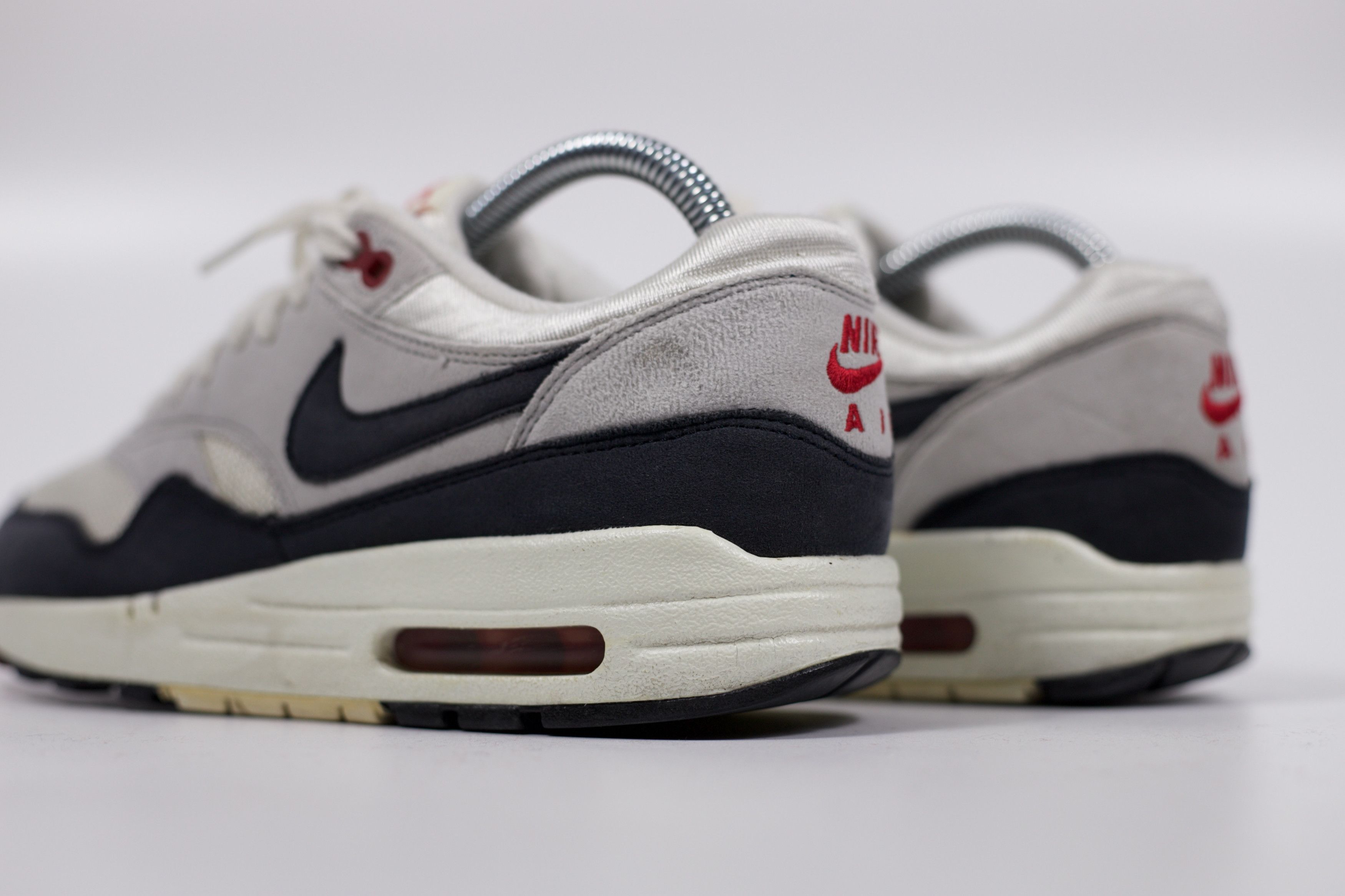 Nike 2013 Nike Air Max 1 Sail Dark Obsidian Size US 6.5 / EU 39-40 - 6 Thumbnail
