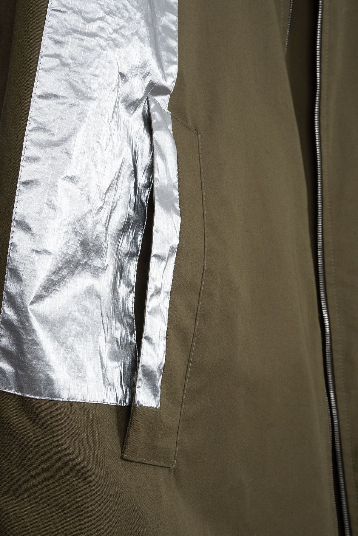Dries Van Noten 2021 HOODED LIGHT RAINCOAT JACKET Size US M / EU 48-50 / 2 - 6 Thumbnail