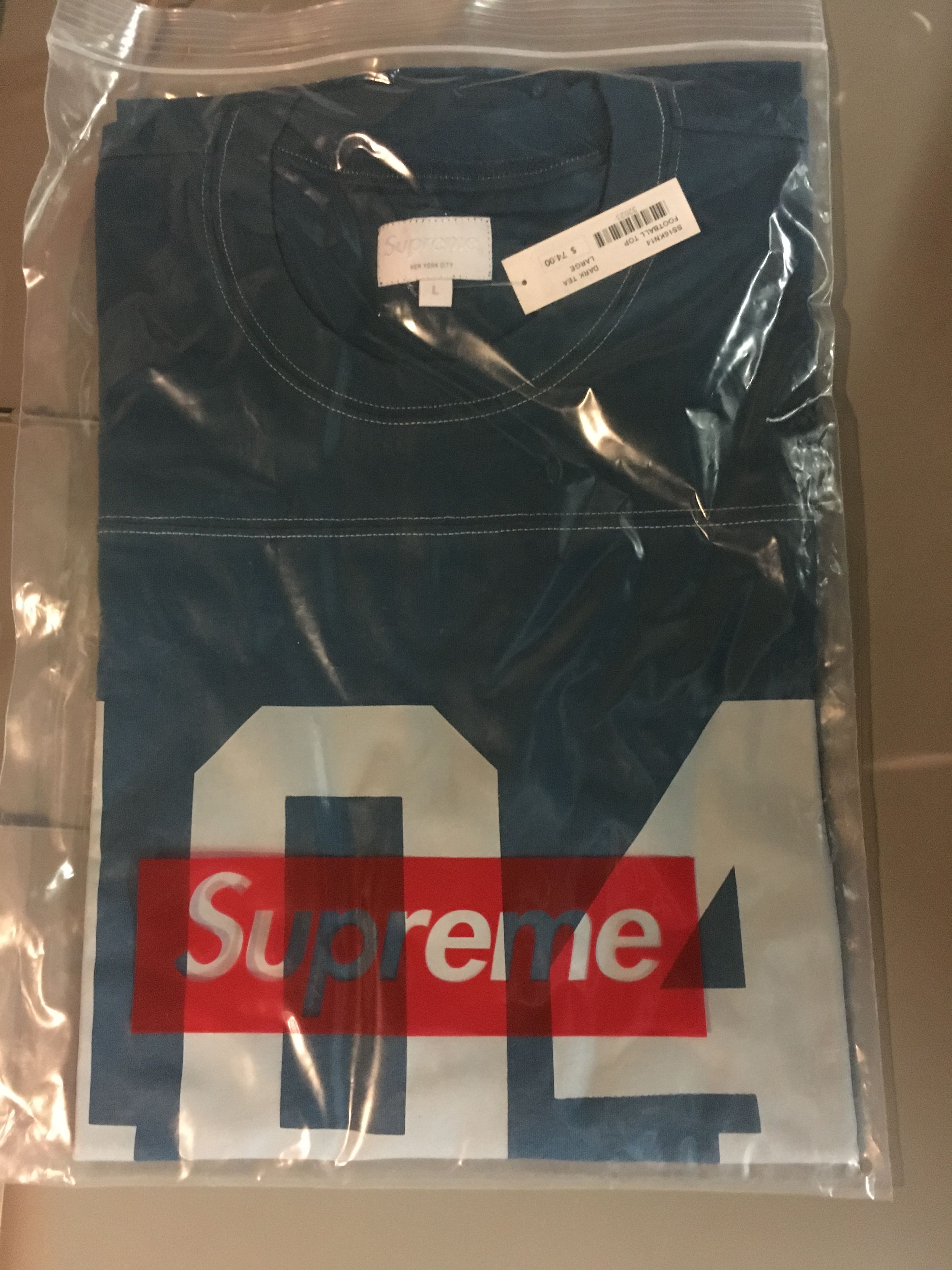 Supreme Supreme Che Football Top | Grailed Supreme Supreme Che Football Top | Grailed