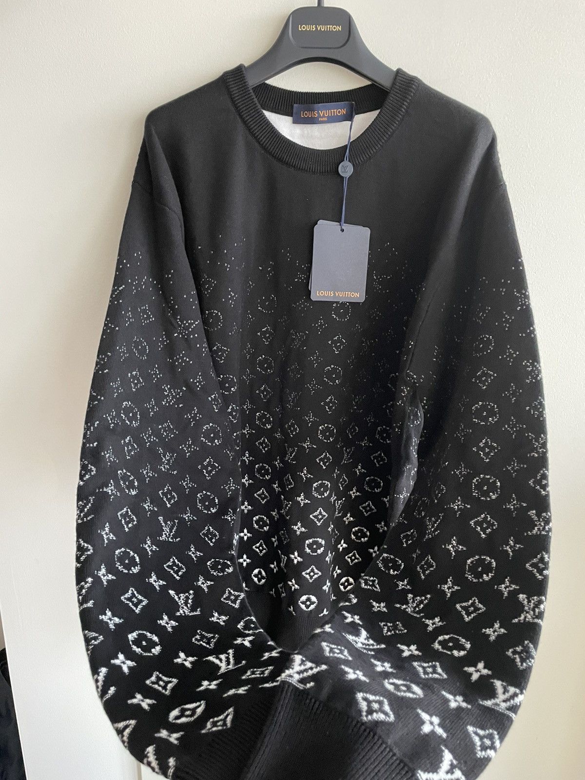 Louis Vuitton Brand New Limited Edition Runway Monogram LV Logo Sweater Size US L / EU 52-54 / 3 - 4 Thumbnail