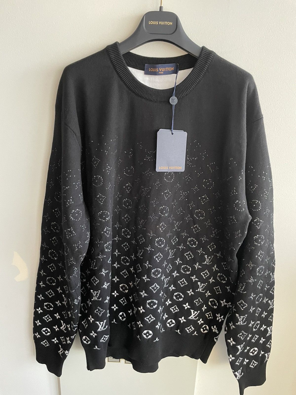 Louis Vuitton Brand New Limited Edition Runway Monogram LV Logo Sweater Size US L / EU 52-54 / 3 - 15 Thumbnail