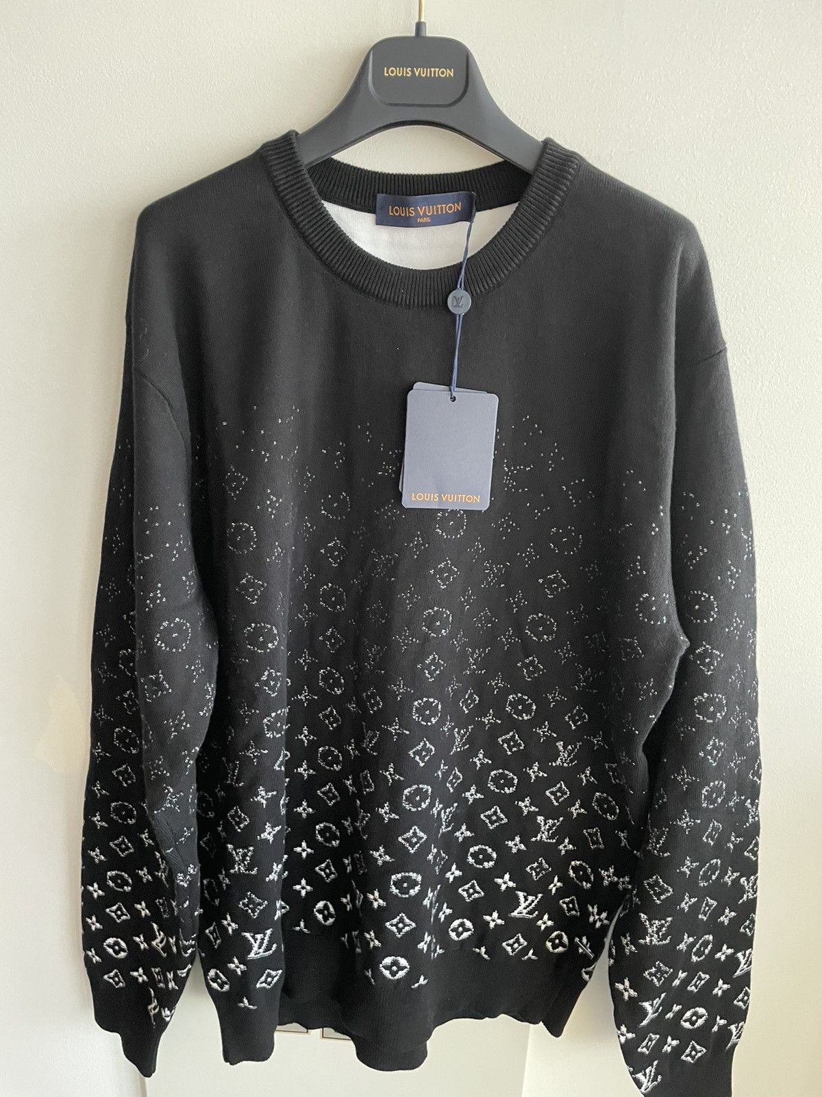 Louis Vuitton Brand New Limited Edition Runway Monogram LV Logo Sweater Size US L / EU 52-54 / 3 - 20 Thumbnail