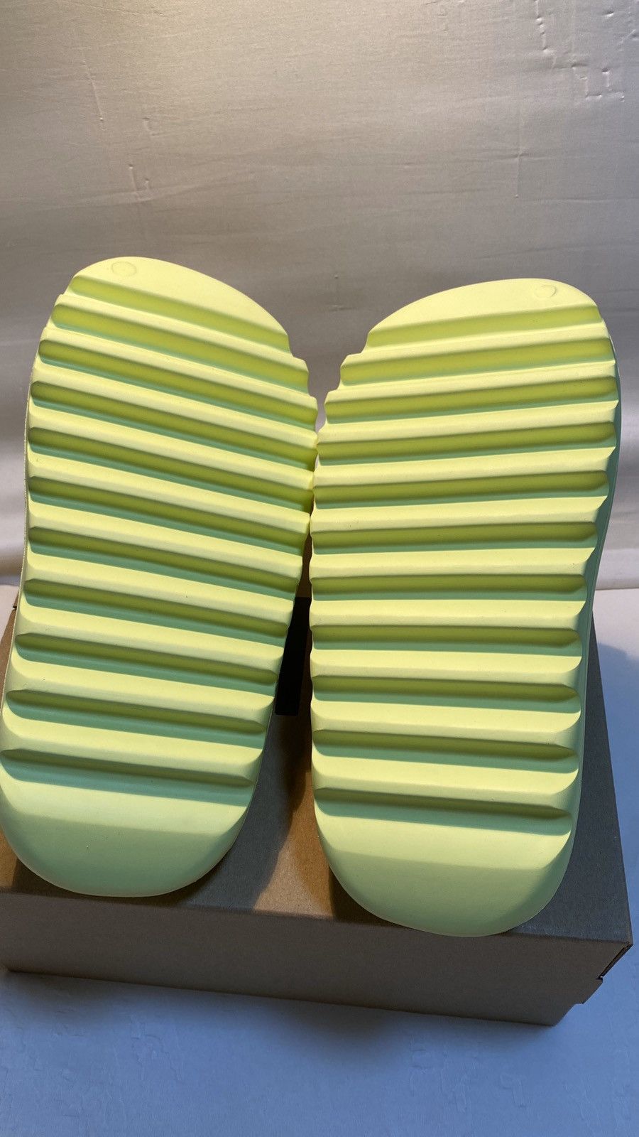 Adidas × Kanye West Yeezy slide 8us Size US 8 / EU 41 - 7 Thumbnail