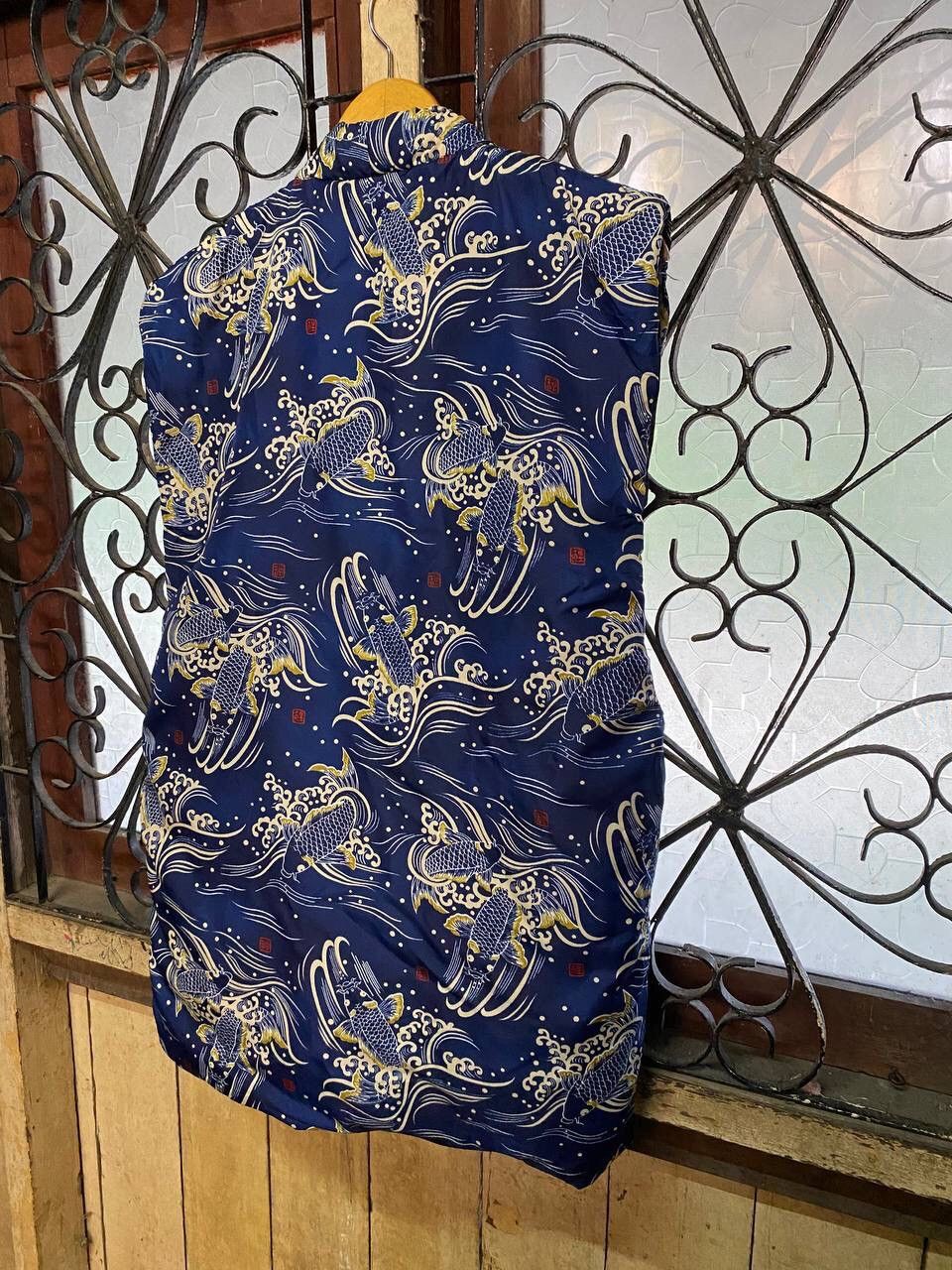 Japanese Brand VINTAGE SLEVELESS KOI FISH FULLPRINT Size US S / EU 44-46 / 1 - 11 Thumbnail