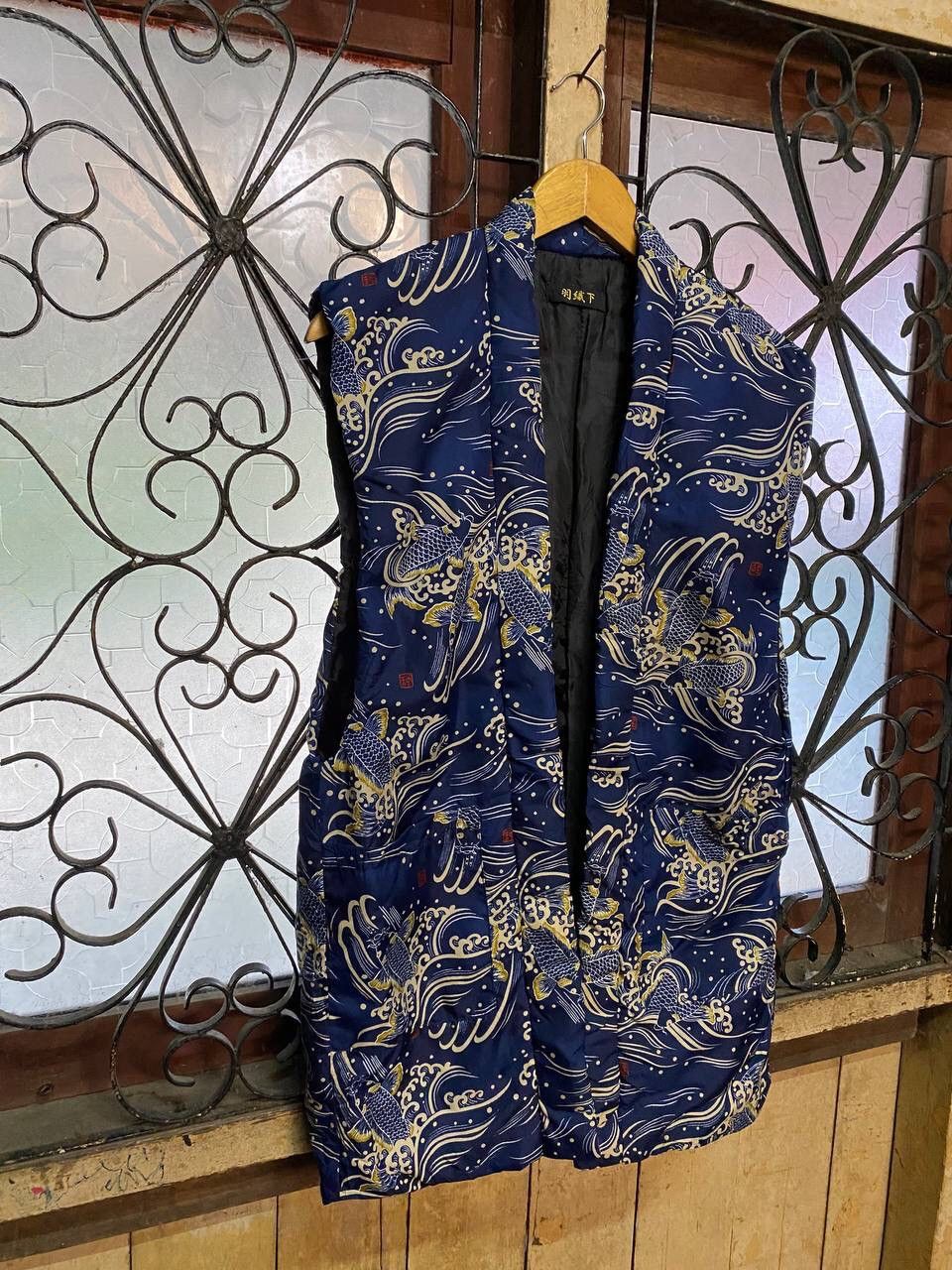 Japanese Brand VINTAGE SLEVELESS KOI FISH FULLPRINT Size US S / EU 44-46 / 1 - 7 Thumbnail