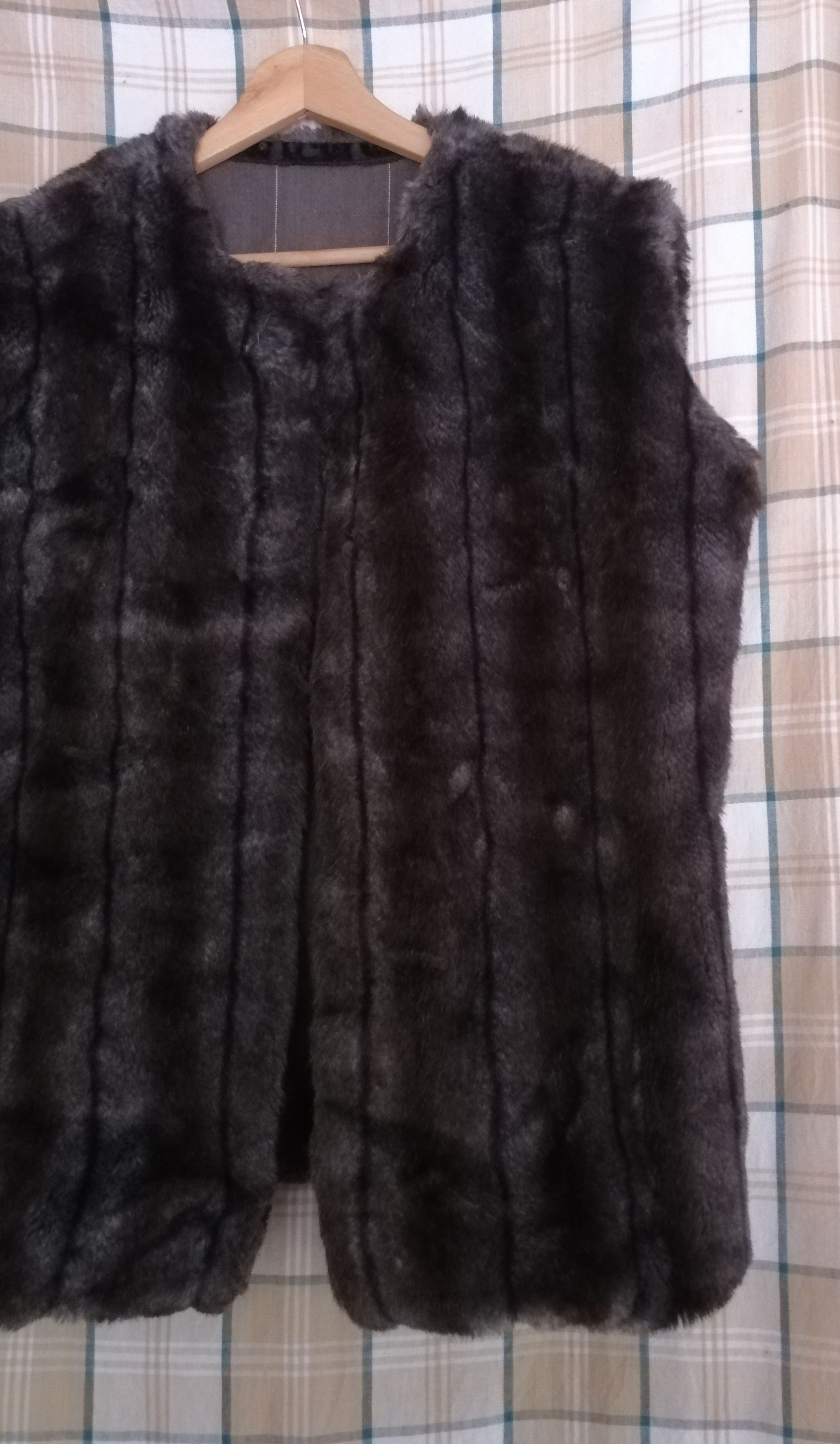 Fashion Victim Vintage Sleeveless Faux Fur Vest Jacket Size ONE SIZE - 3 Thumbnail