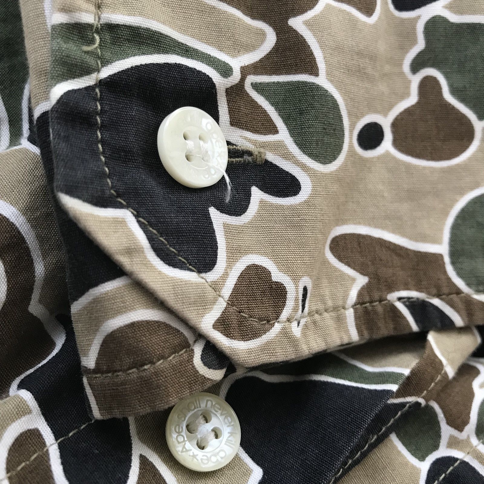Bape Bape Camo Button Up Shirt Size US M / EU 48-50 / 2 - 5 Thumbnail