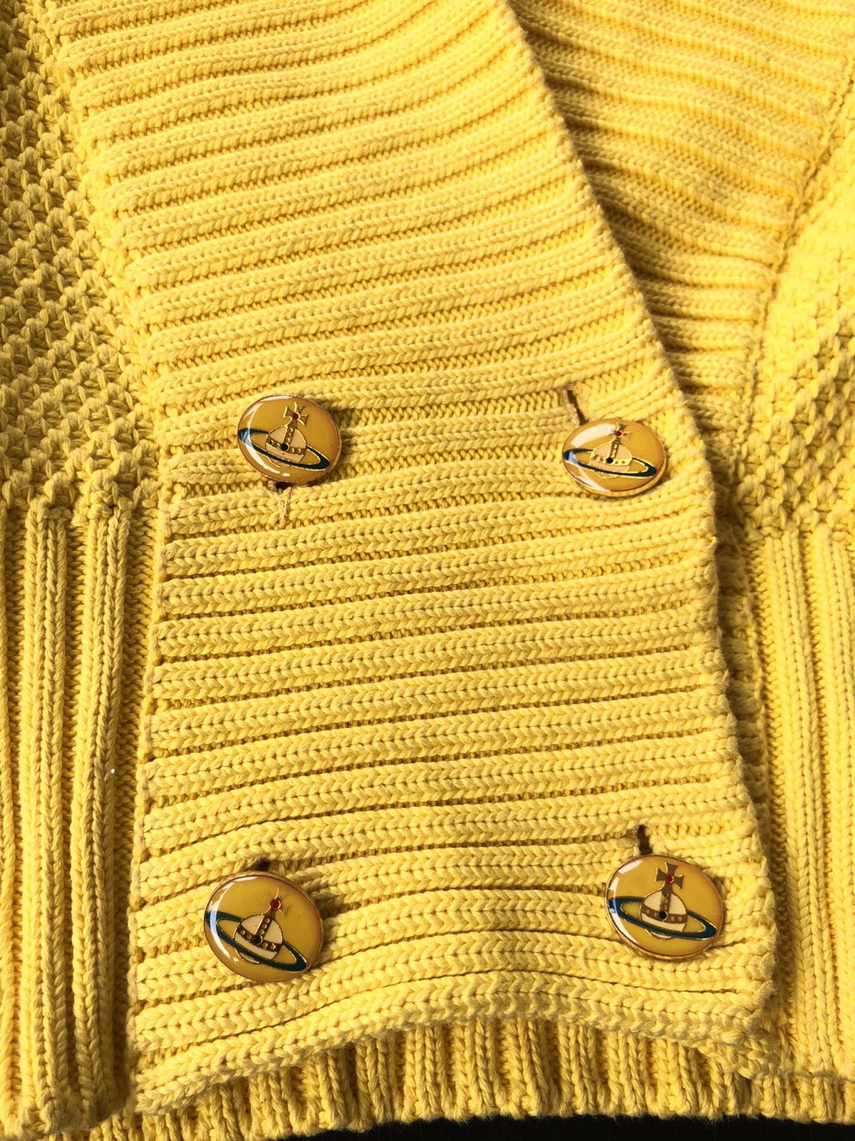 Vivienne Westwood 1970s Vivienne Westwood 🇮🇹 Logo Button Crop Knit Sweater Size US S / EU 44-46 / 1 - 3 Thumbnail