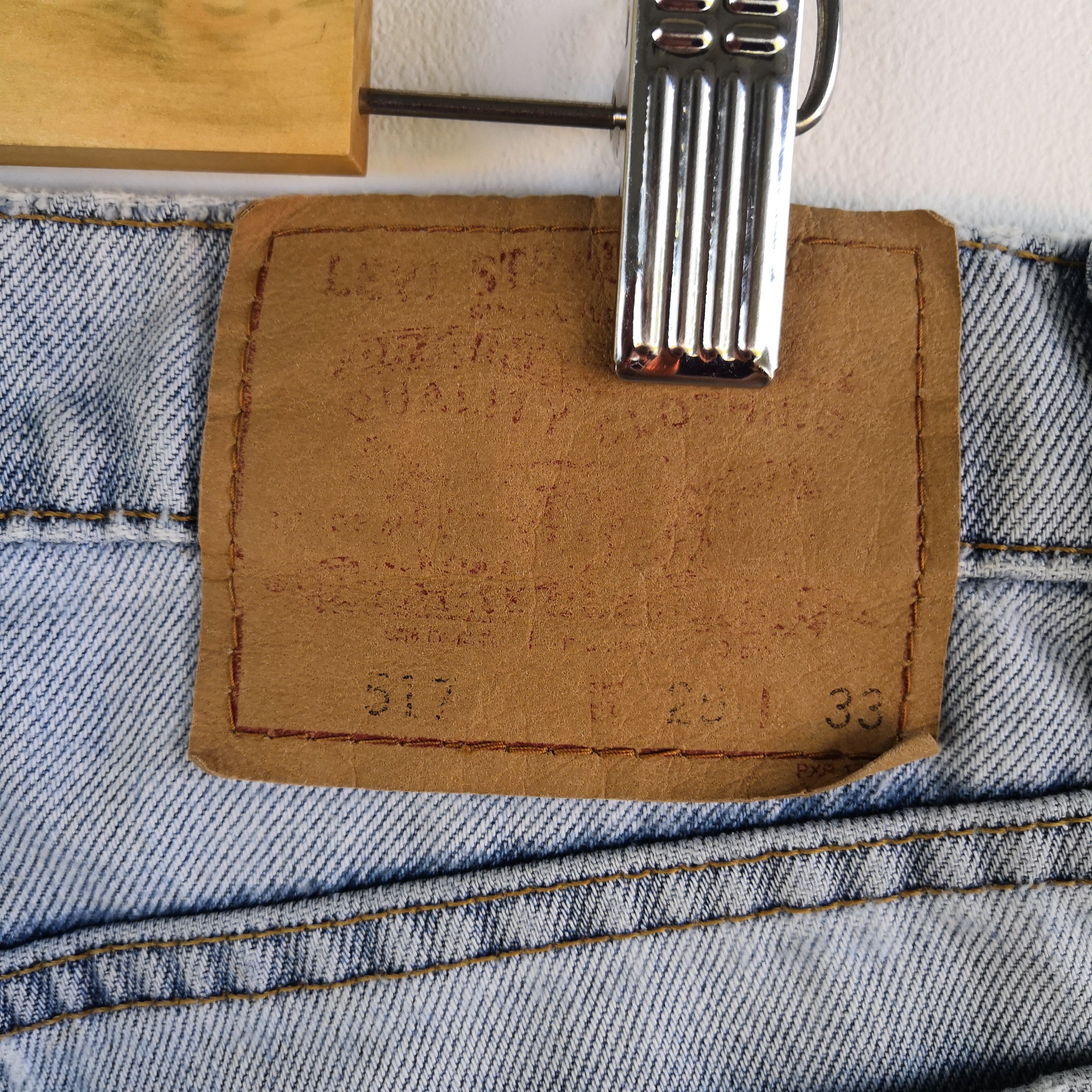 Levi's Vintage Levi's 517 Light Wash Jeans Levis Denim Flared Pants Size 28" / US 6 / IT 42 - 8 Thumbnail