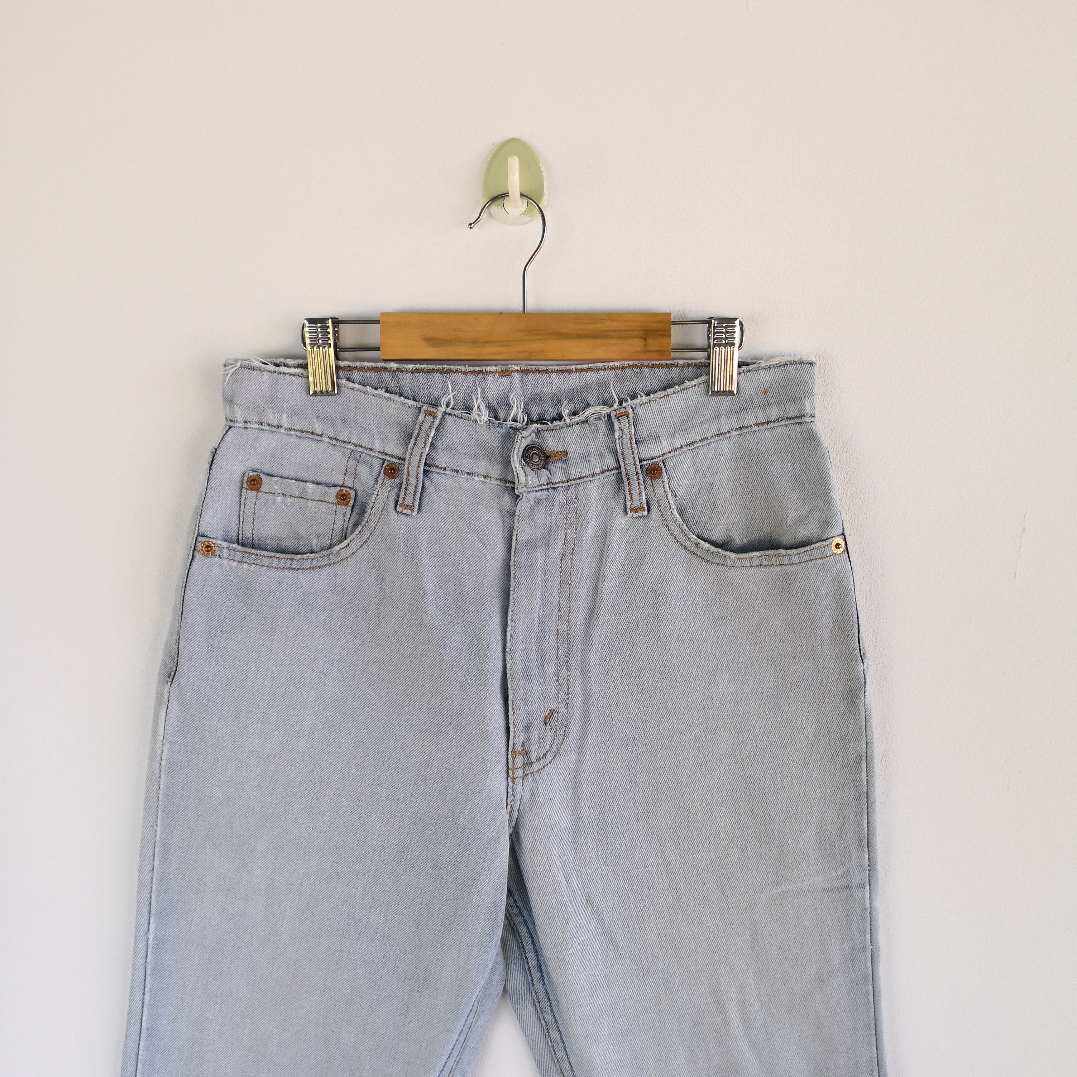 Levi's Vintage Levi's 517 Light Wash Jeans Levis Denim Flared Pants Size 28" / US 6 / IT 42 - 3 Thumbnail