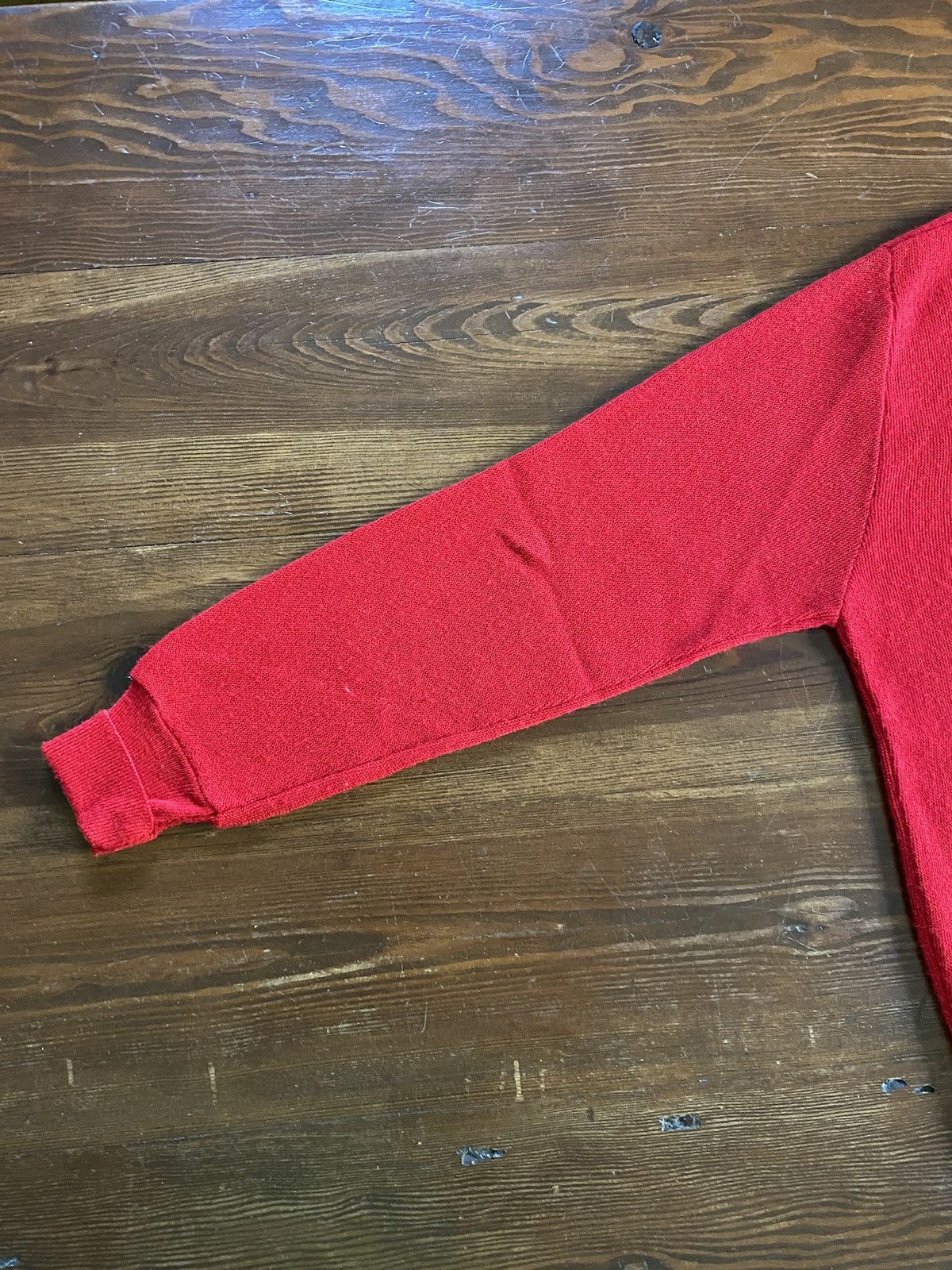 Lacoste Vintage 70’s Lacoste Red V-Neck Knit Sweater Size US L / EU 52-54 / 3 - 11 Thumbnail