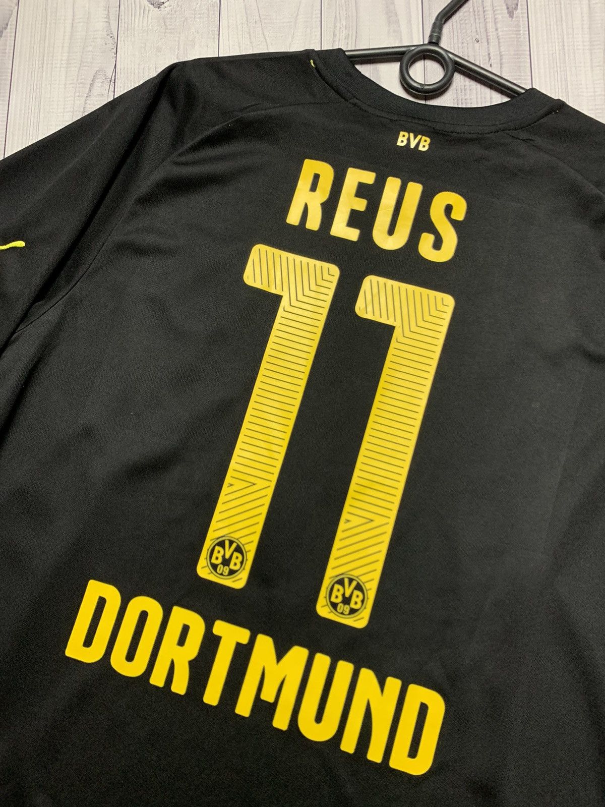 Puma × Vintage Vintage Borussia Dortmund soccer jersey 11 Reus puma size XL Size US XL / EU 56 / 4 - 3 Thumbnail