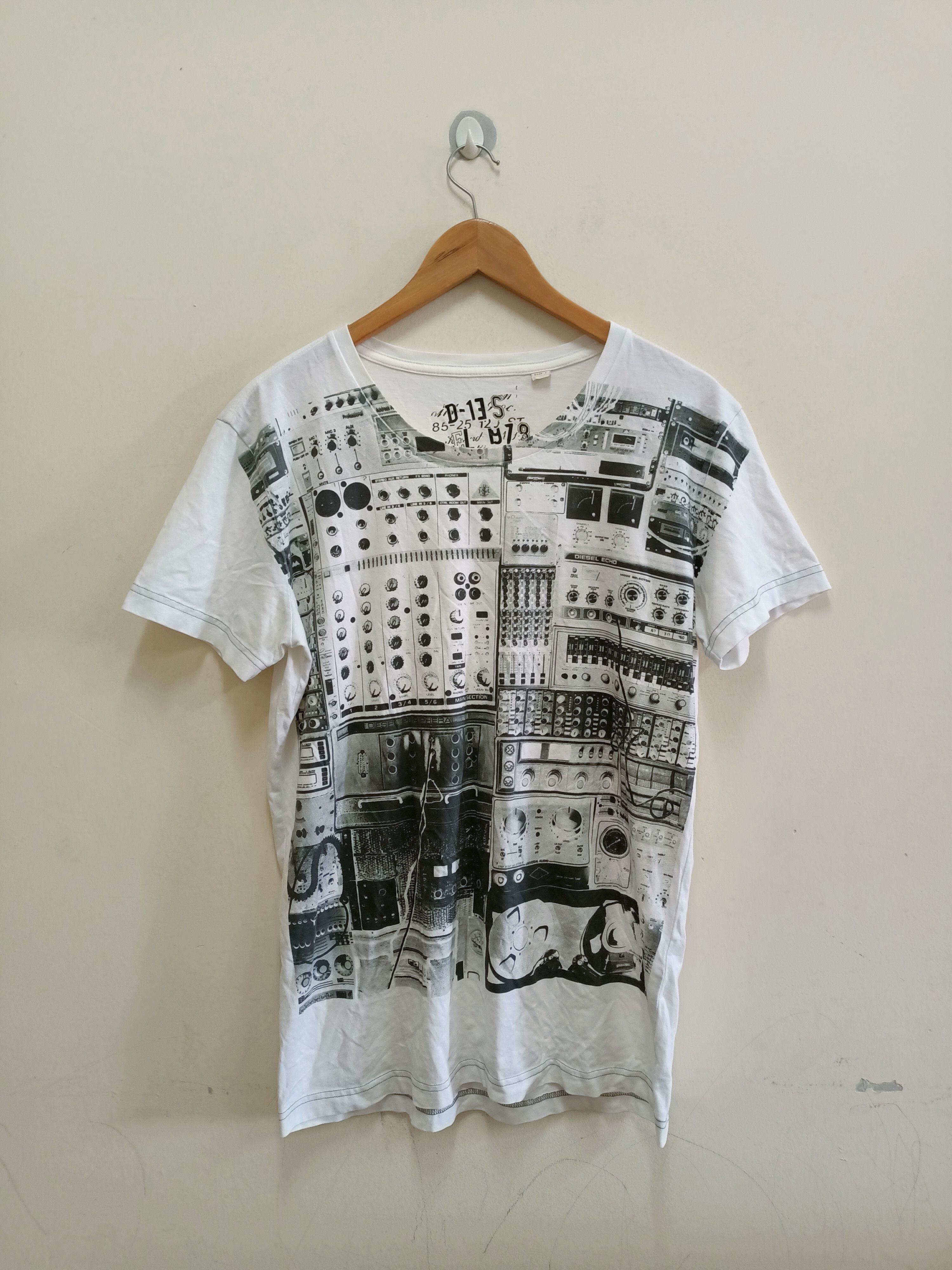 Designer × Diesel Diesel Italy t-shirt Size US L / EU 52-54 / 3 - 1 Thumbnail