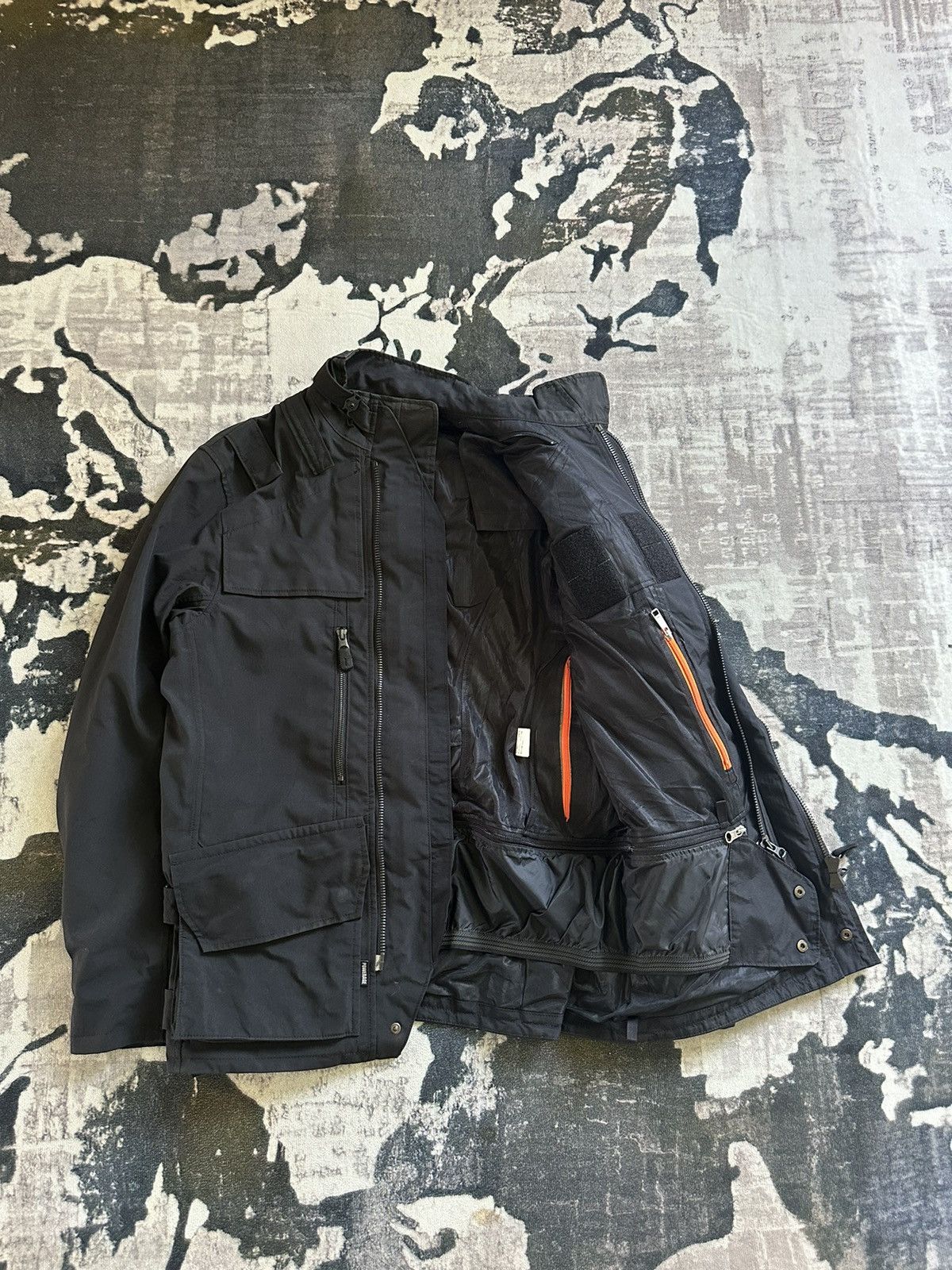 Goretex POWERAGE Goretex waterproof racing jacket Size US L / EU 52-54 / 3 - 4 Thumbnail