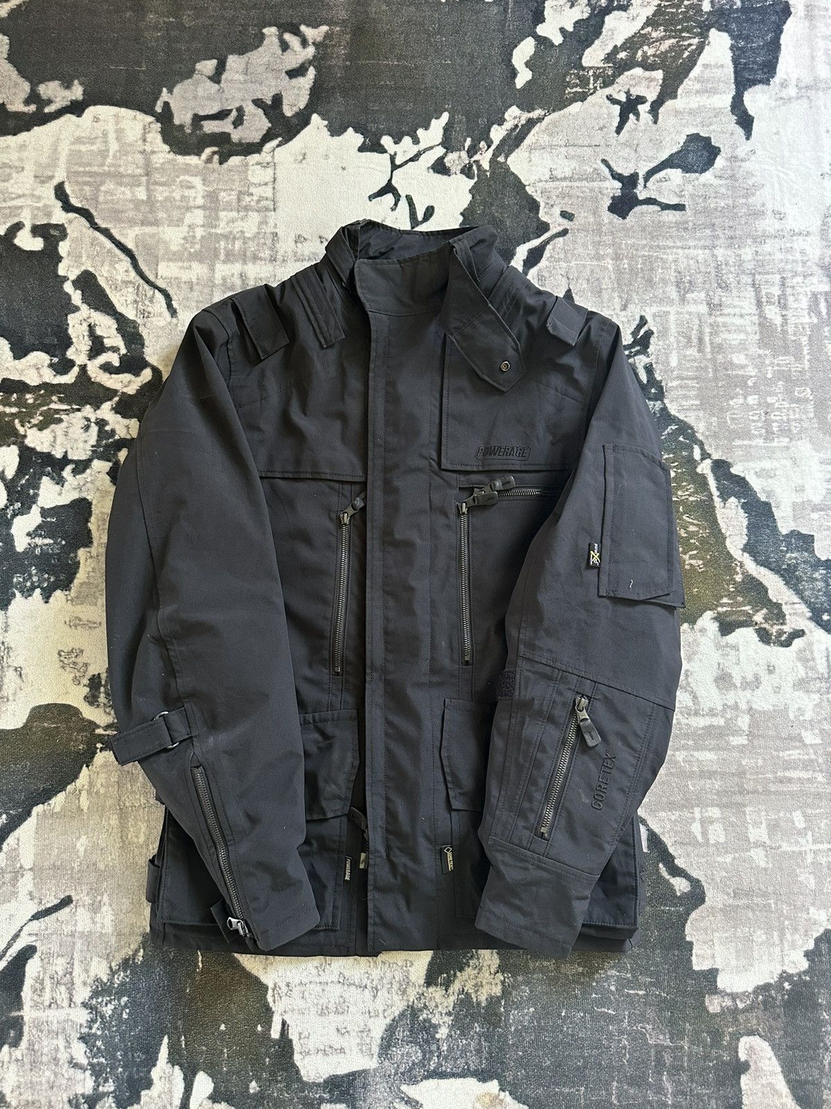Goretex POWERAGE Goretex waterproof racing jacket Size US L / EU 52-54 / 3 - 9 Thumbnail