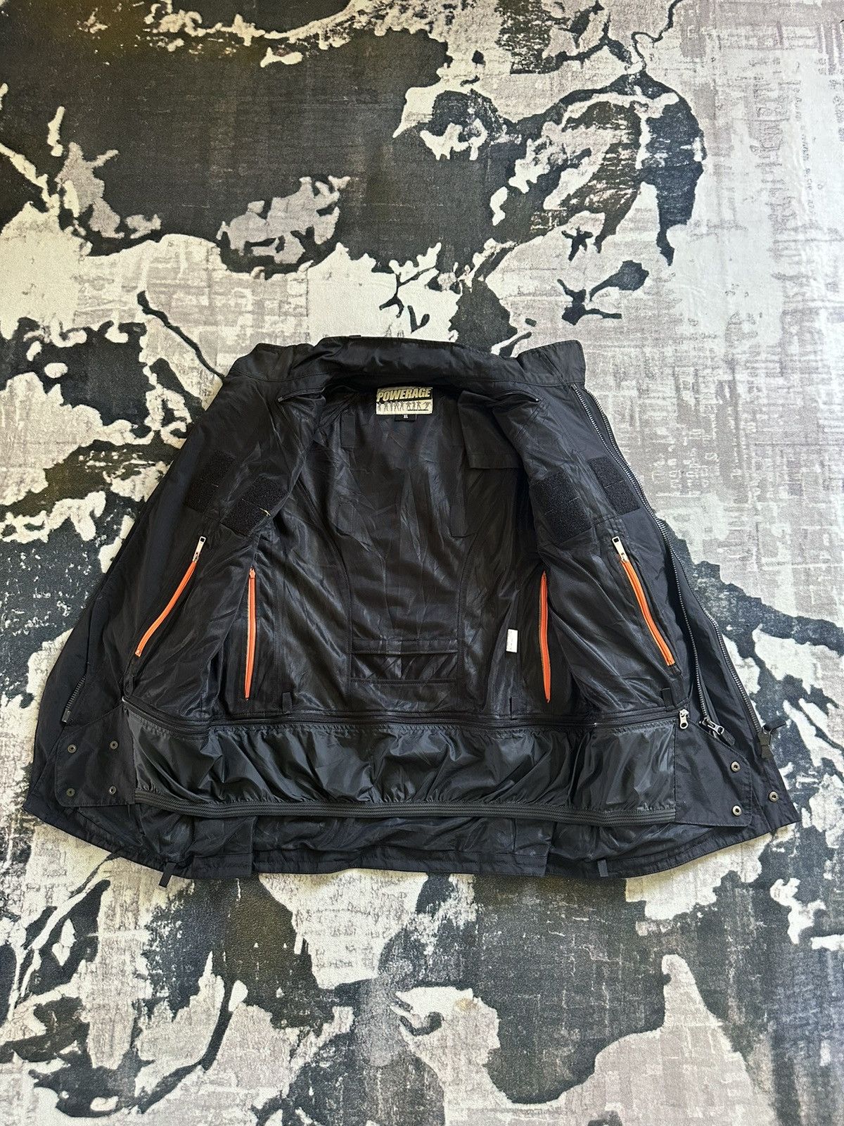 Goretex POWERAGE Goretex waterproof racing jacket Size US L / EU 52-54 / 3 - 3 Thumbnail