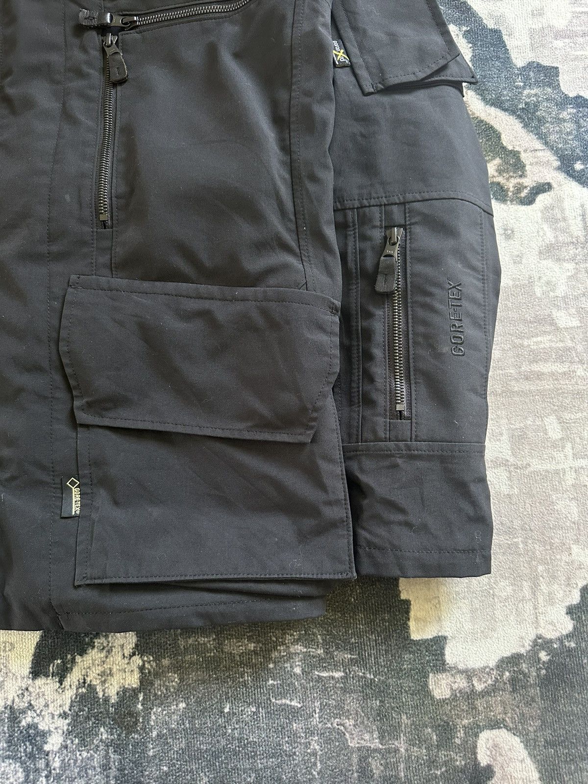 Goretex POWERAGE Goretex waterproof racing jacket Size US L / EU 52-54 / 3 - 5 Thumbnail