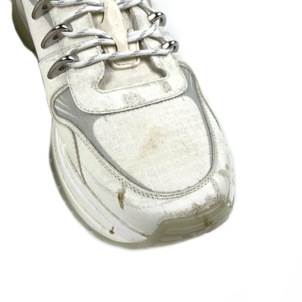 Louis Vuitton LOUIS VUITTON RUN AWAY PULSE SNEAKERS Size US 11 / EU 44 - 8 Thumbnail