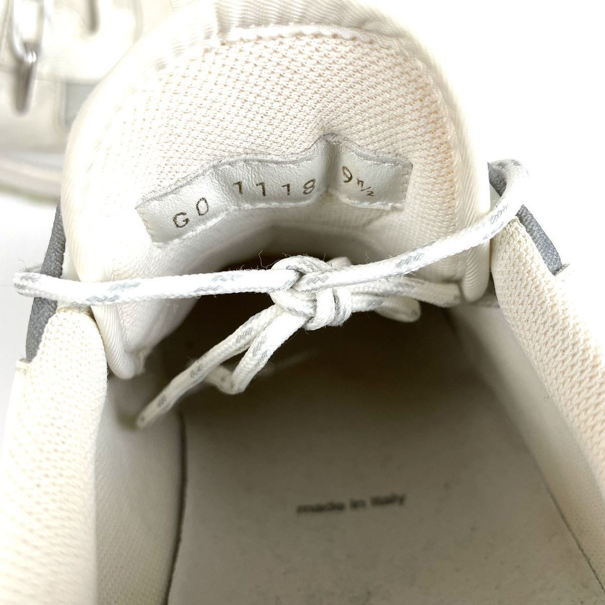 Louis Vuitton LOUIS VUITTON RUN AWAY PULSE SNEAKERS Size US 11 / EU 44 - 10 Thumbnail