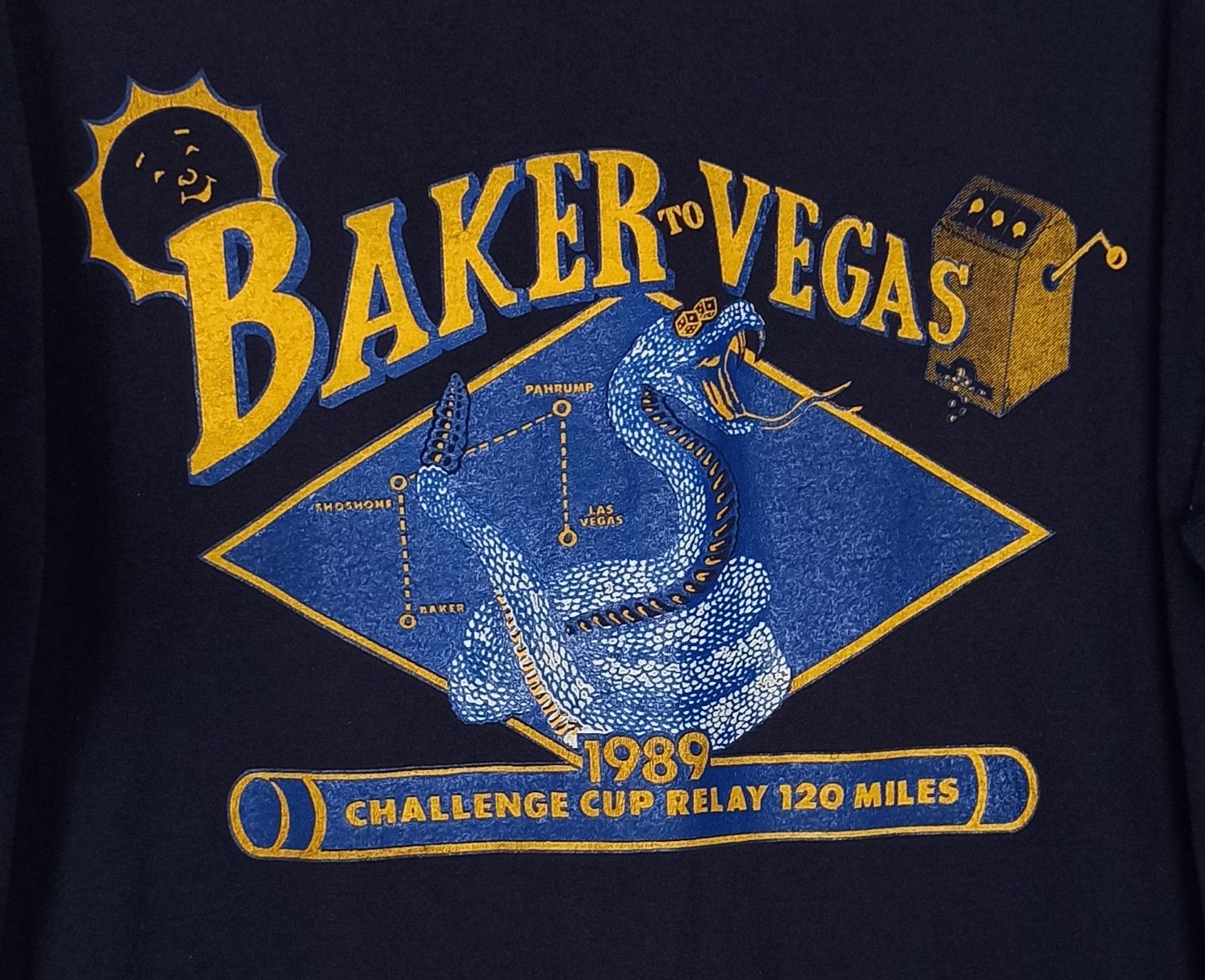 Russell Athletic Rare Russell Baker to Las Vegas Tshirt Size US XL / EU 56 / 4 - 2 Thumbnail