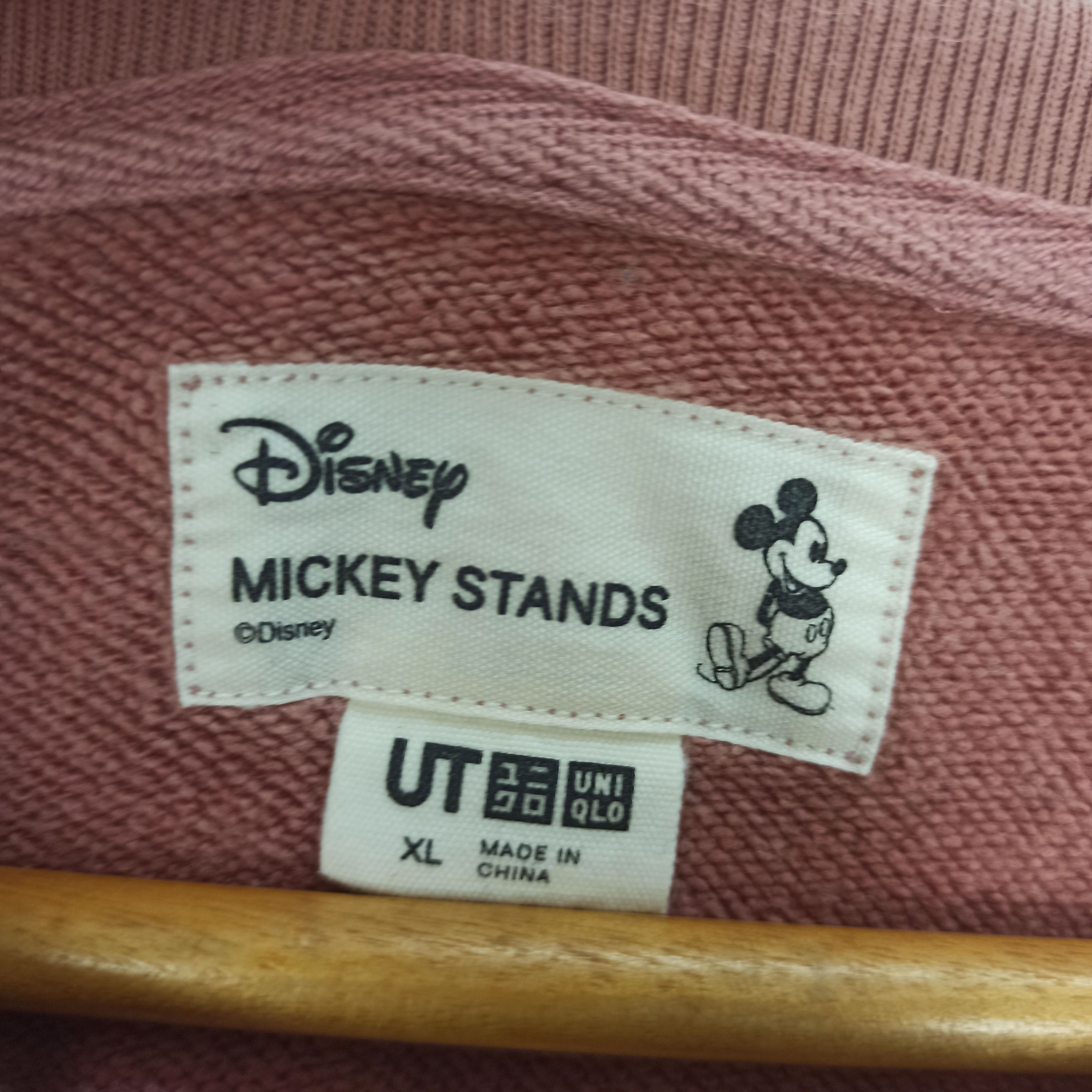 Japanese Brand 🔥Steals🔥 Mickey Mouse X Uniqlo Sweatshirt Crewneck Jumper Size US XL / EU 56 / 4 - 5 Thumbnail