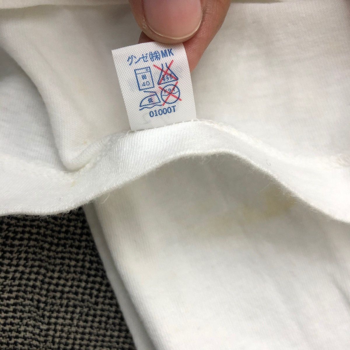 Vintage VINTAGE 1993 STREETFIGHTER 2 CAPCOM GAMING CONSOLE T-SHIRTS Size US L / EU 52-54 / 3 - 7 Thumbnail
