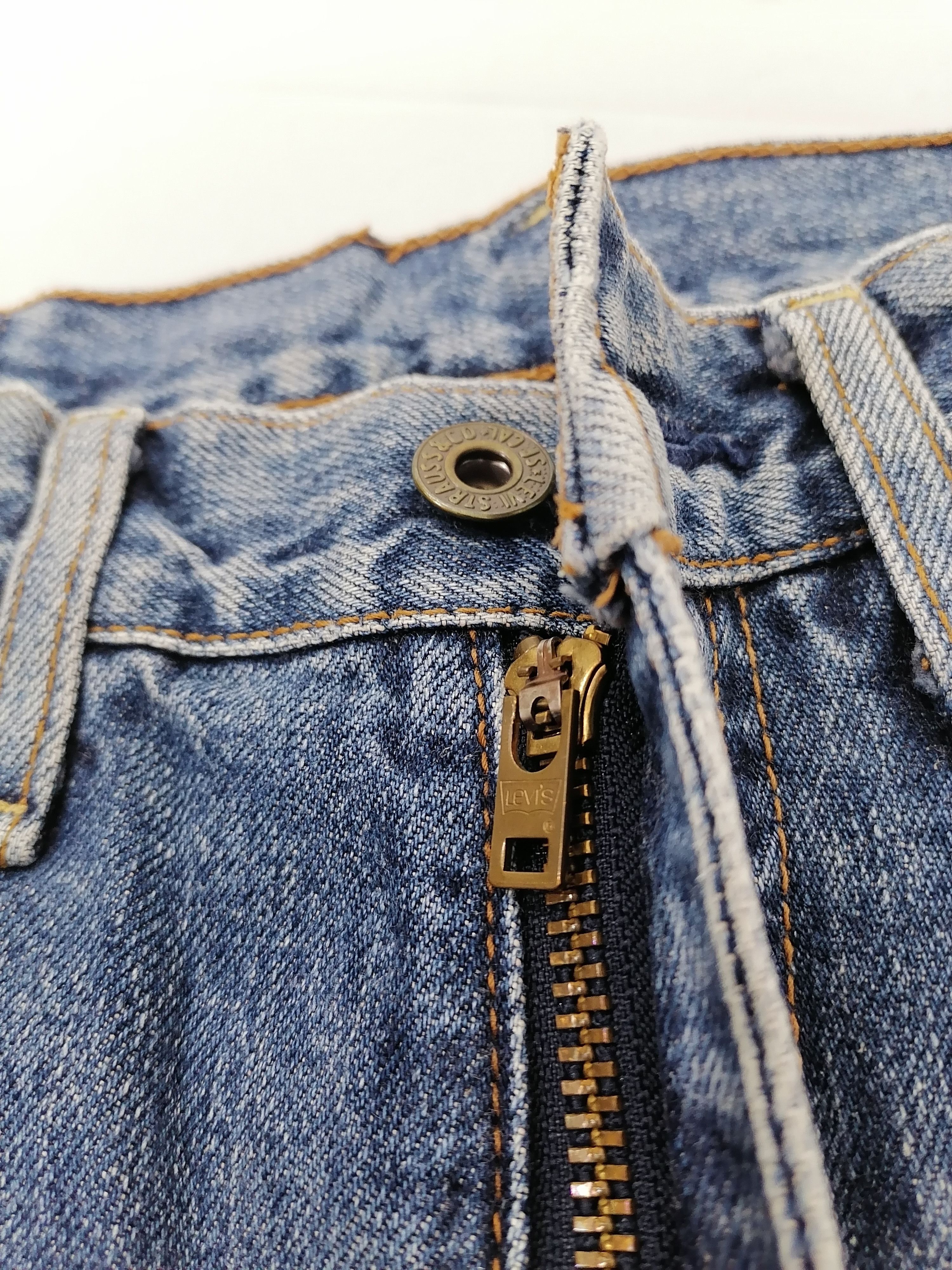 Japanese Brand × Levi's × Levi's Vintage Clothing Lot 504 Levi's Strauss Denim Jeans Size US 31 - 4 Thumbnail