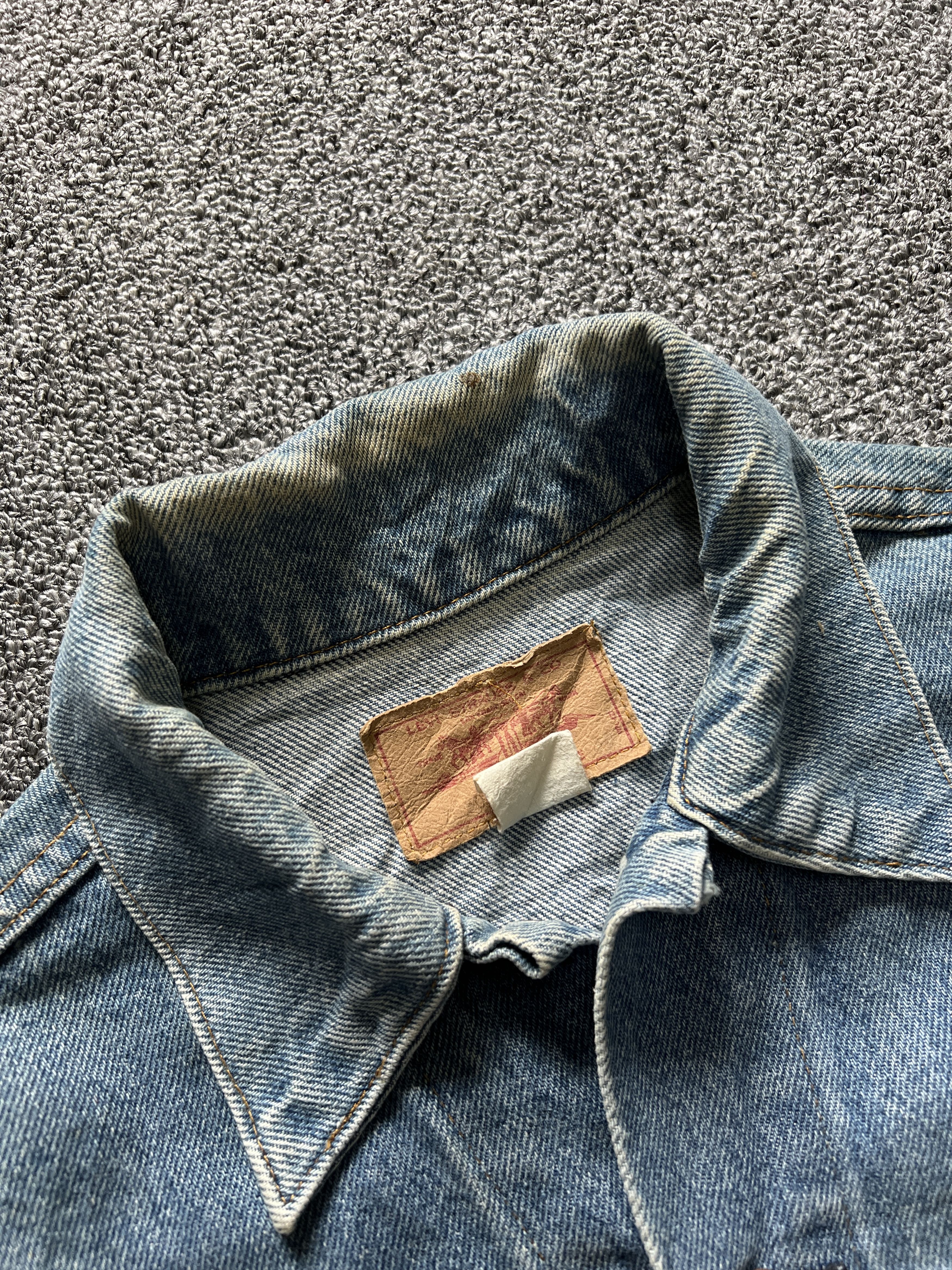 Levi's Vintage Levis usa denim trucker jacket blue light wash Size US S / EU 44-46 / 1 - 5 Thumbnail
