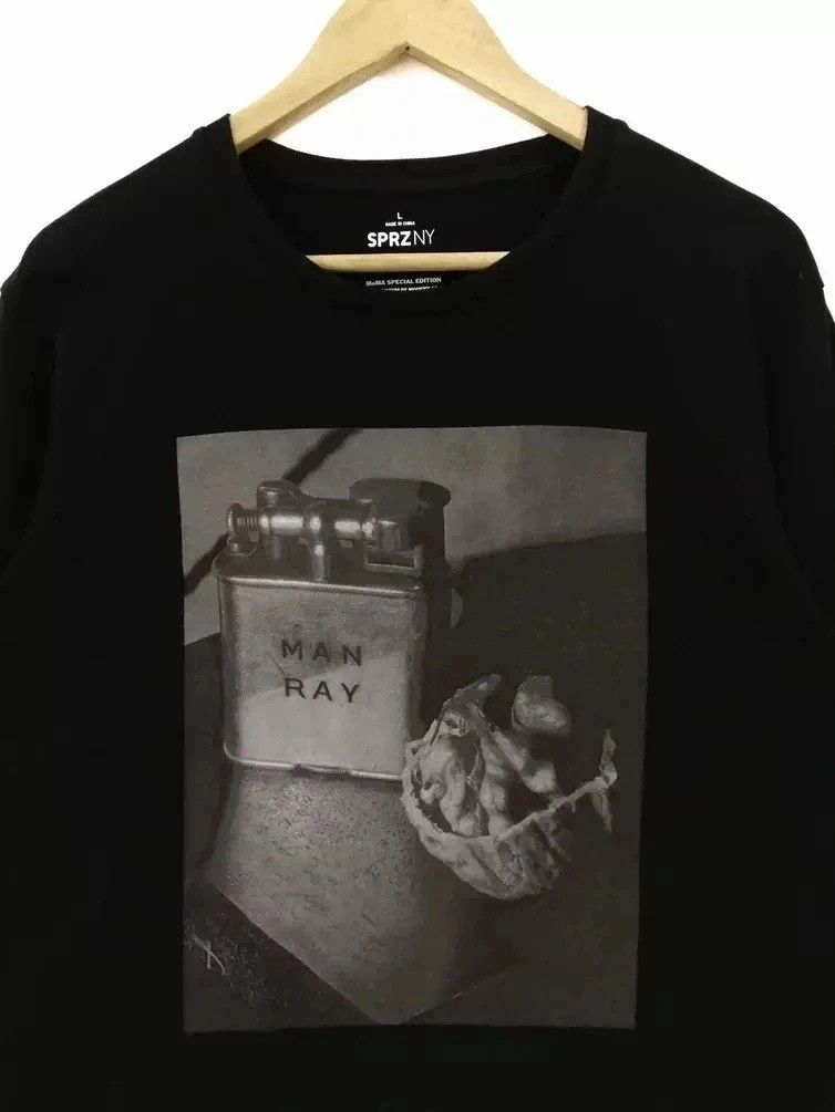 Other Man Ray X SPRZNY X Uniqlo Art Tshirt American visual artist Size US L / EU 52-54 / 3 - 3 Thumbnail