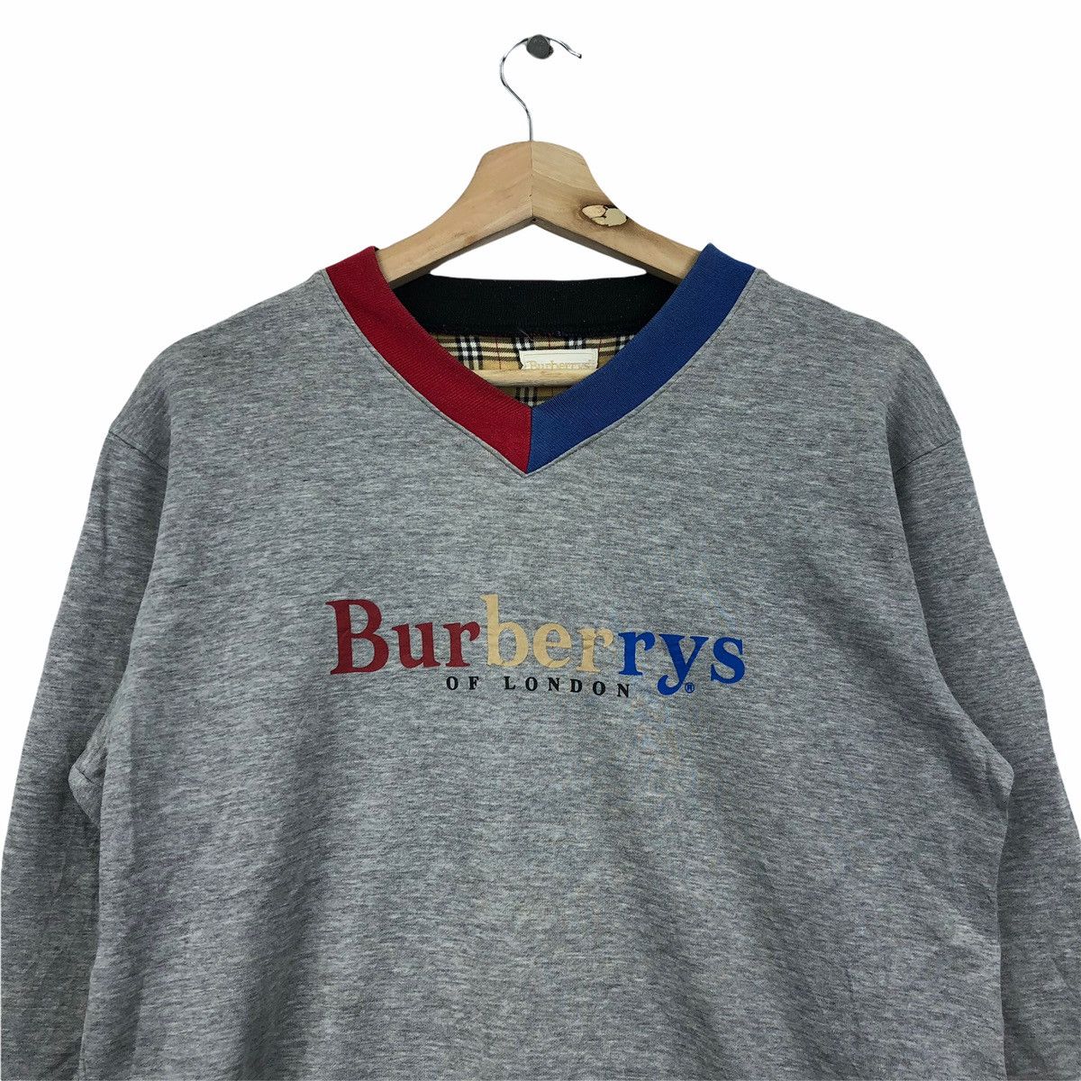 Burberry VINTAGE BURBERRYS LONDON RAINBOW MULTICOLOUR LOGO SWEATSHIRT Size US L / EU 52-54 / 3 - 3 Thumbnail